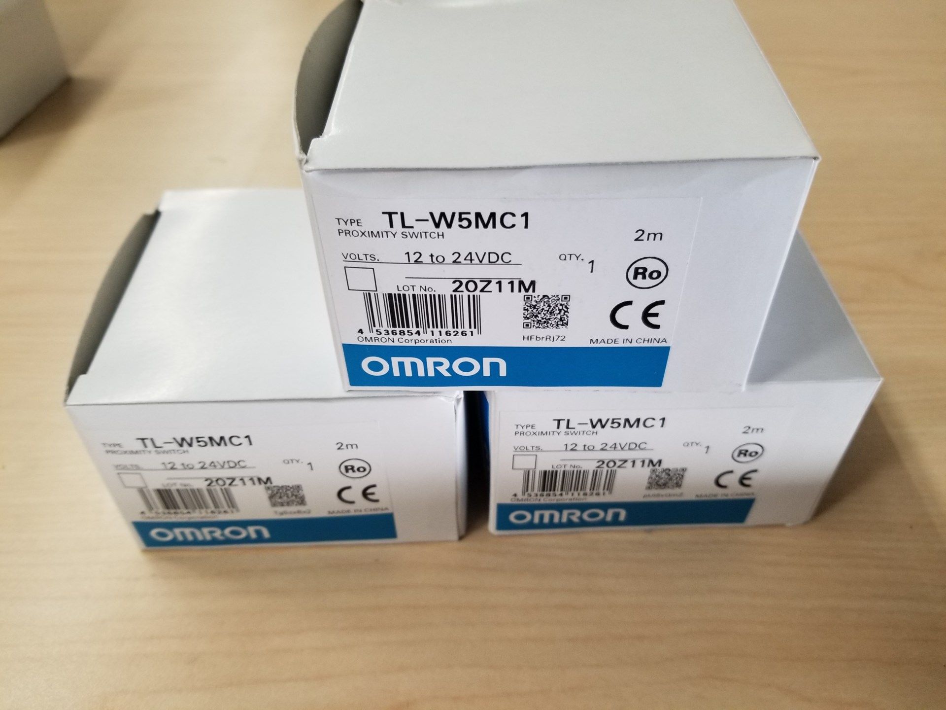 LOT OF 3 NEW OMRON TL-W5MC1 PROXIMITY SWITCHES/SENSORS