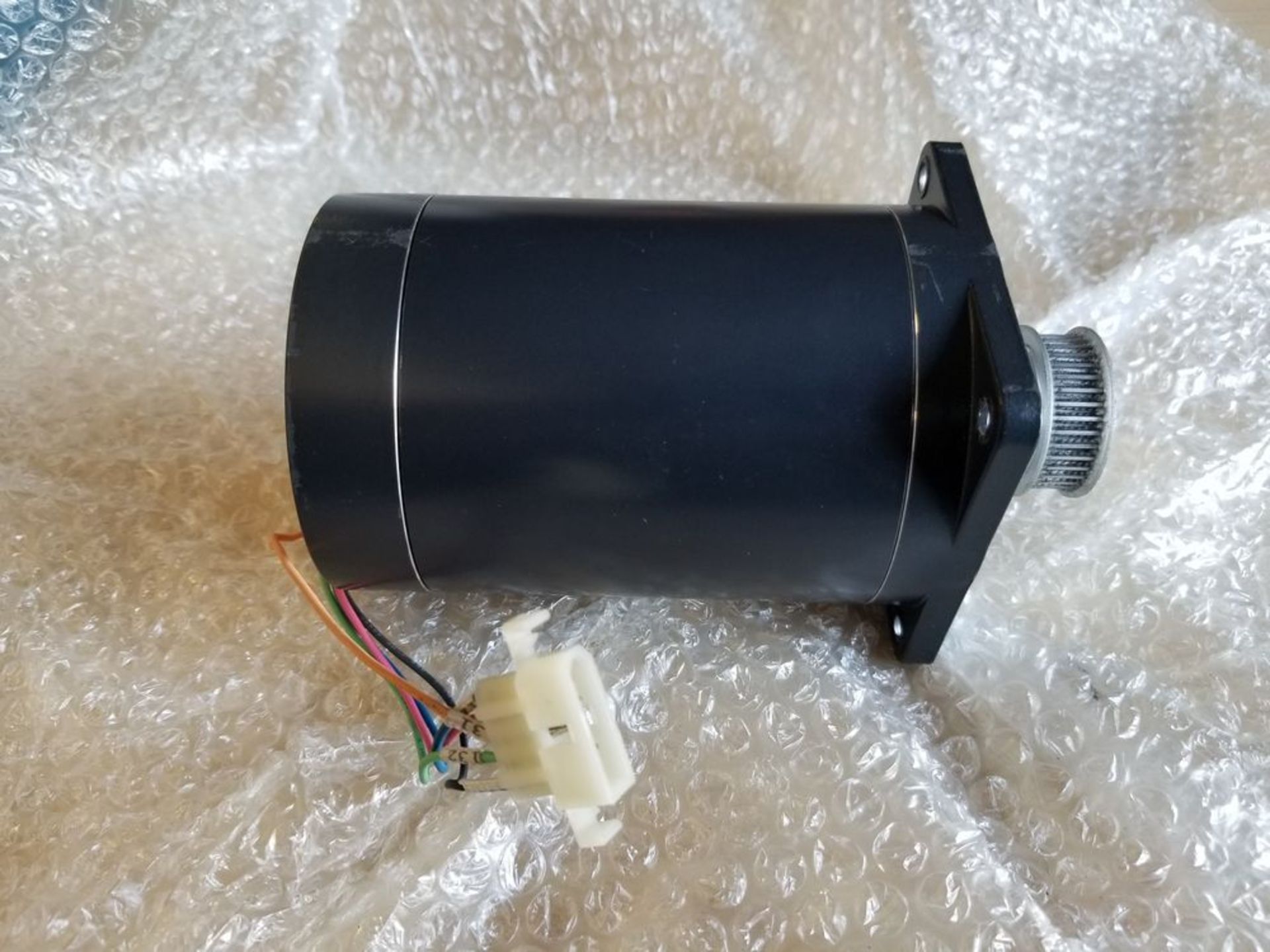 VEXTA PH5913H-NAA 5 PHASE STEPPING STEPPER MOTOR