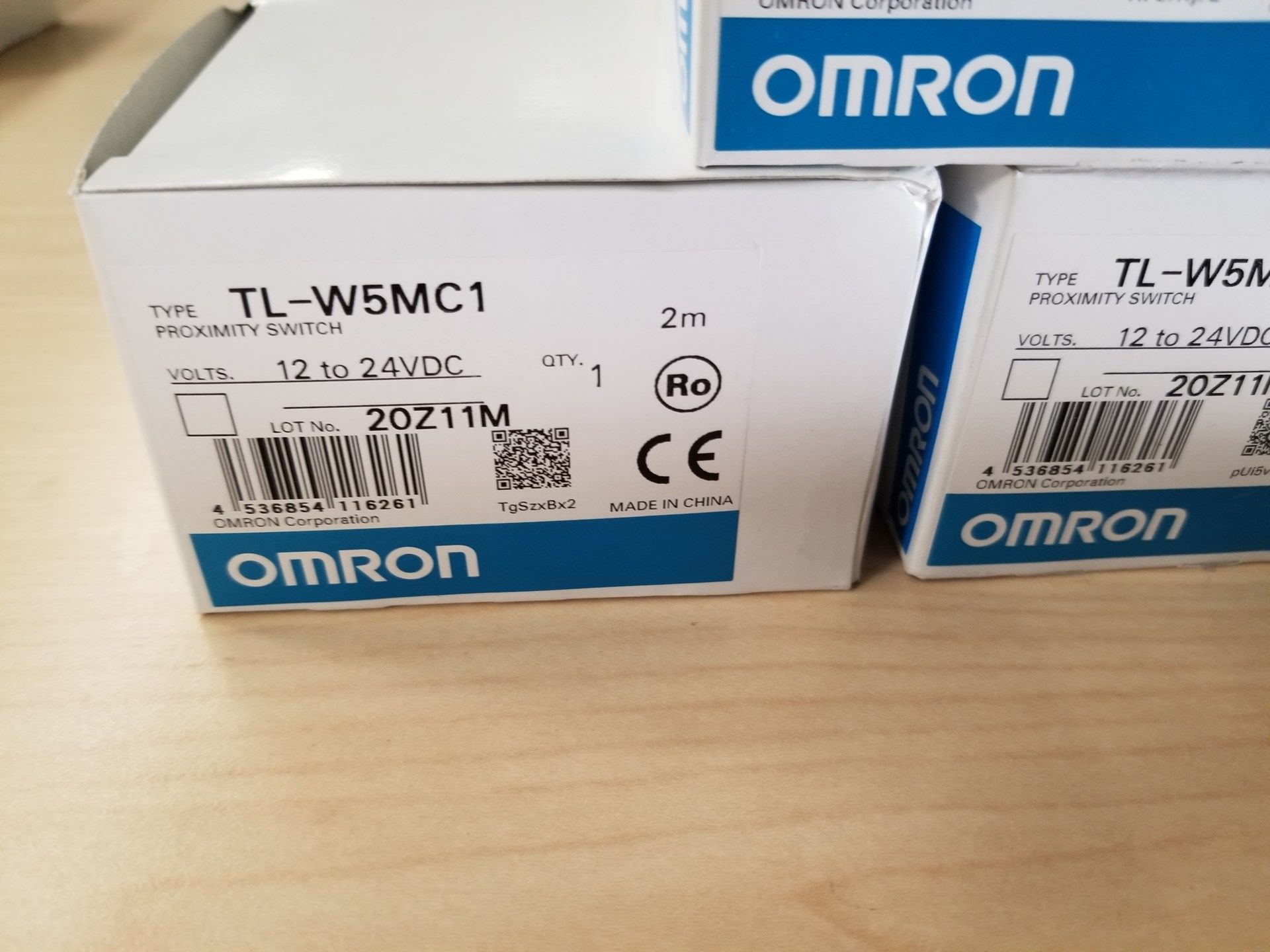 LOT OF 3 NEW OMRON TL-W5MC1 PROXIMITY SWITCHES/SENSORS - Image 2 of 3