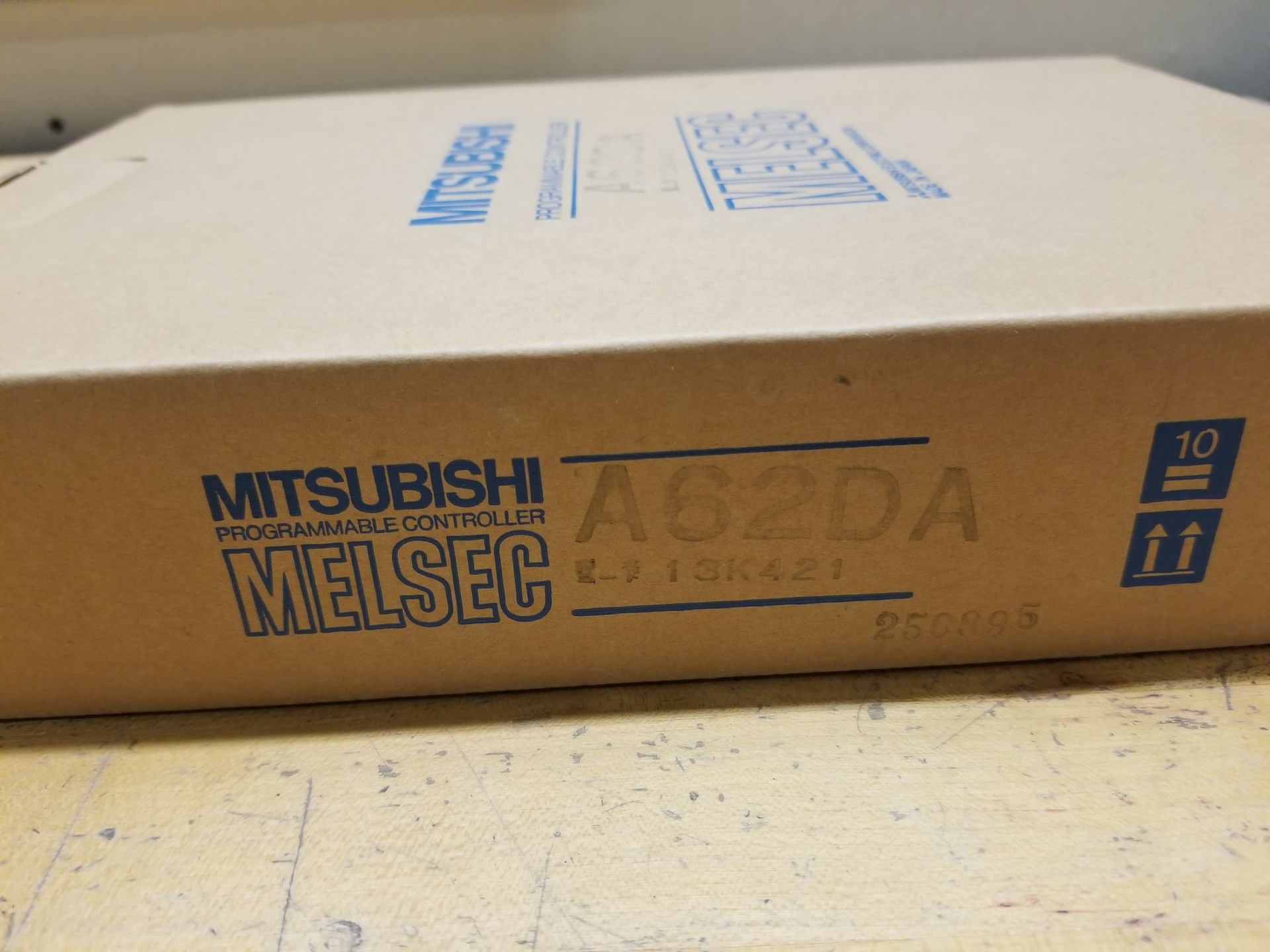 NEW MITSUBISHI MELSEC A62DA PLC CONTROLLER MODULE - Image 2 of 5