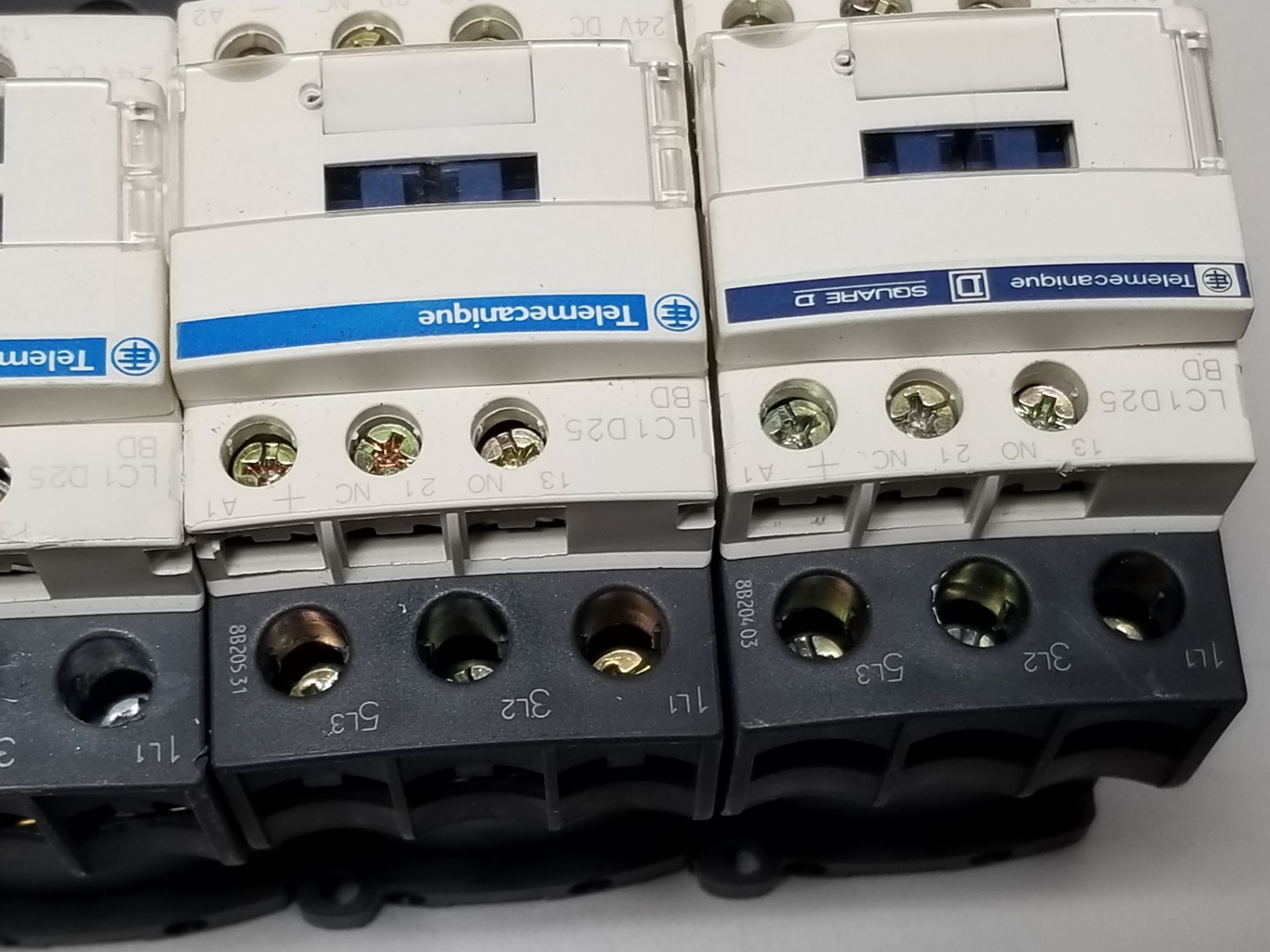 LOT OF TELEMECANIQUE MOTOR CONTACTORS - Image 4 of 8