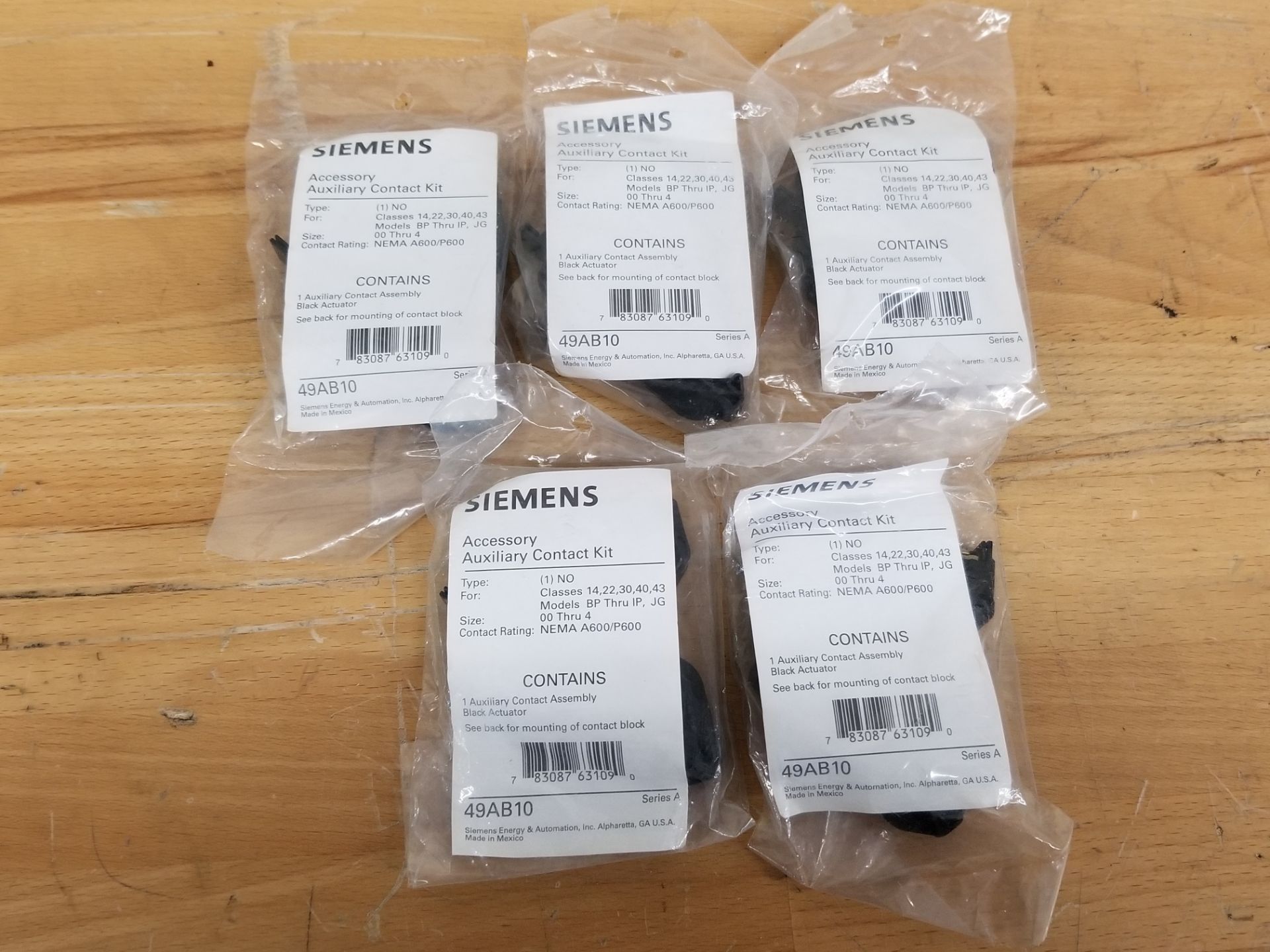 LOT OF NEW SIEMENS AUXILIARY CONTACT BLOCK KITS