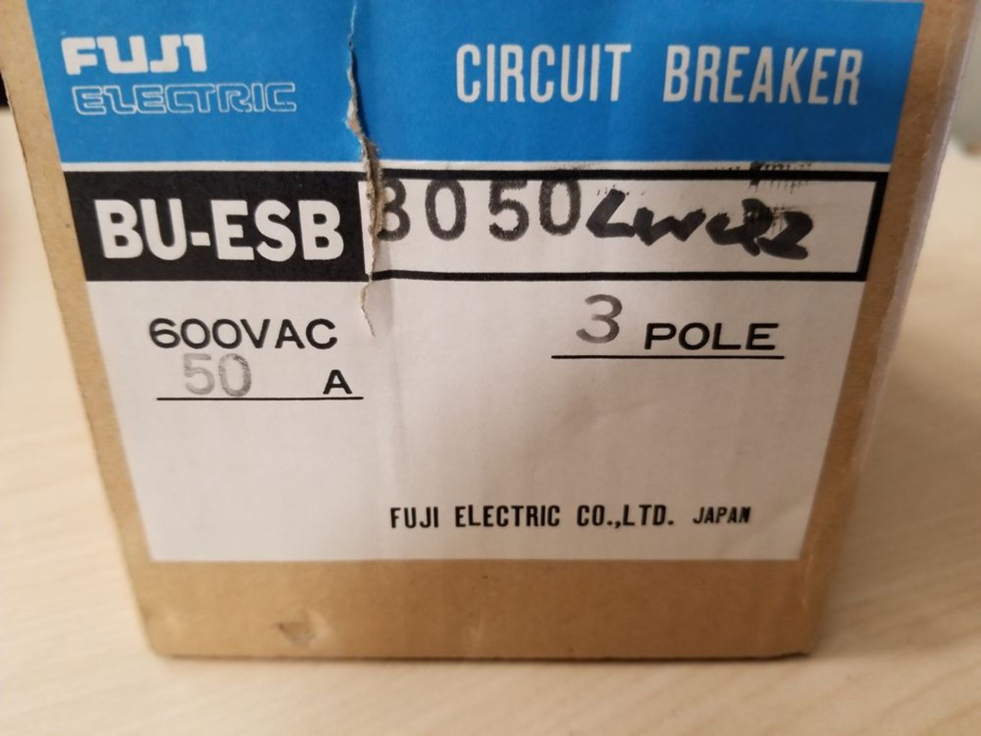 NEW FUJI BU-ESB3050 50A CIRCUIT BREAKER - Image 2 of 3
