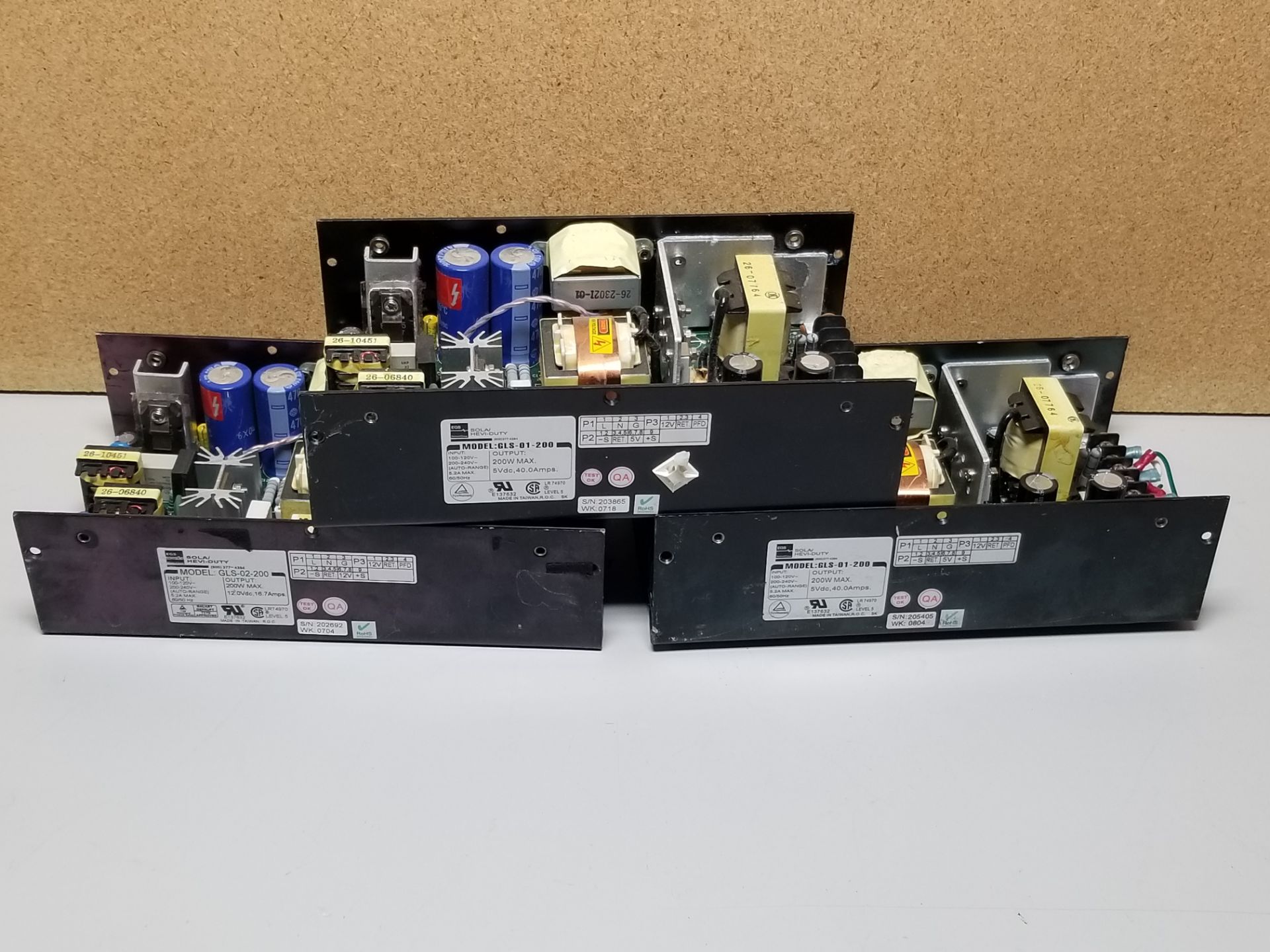 LOT OF SOLA HEAVI-DUTY AUTOMATION POWER SUPPLIES