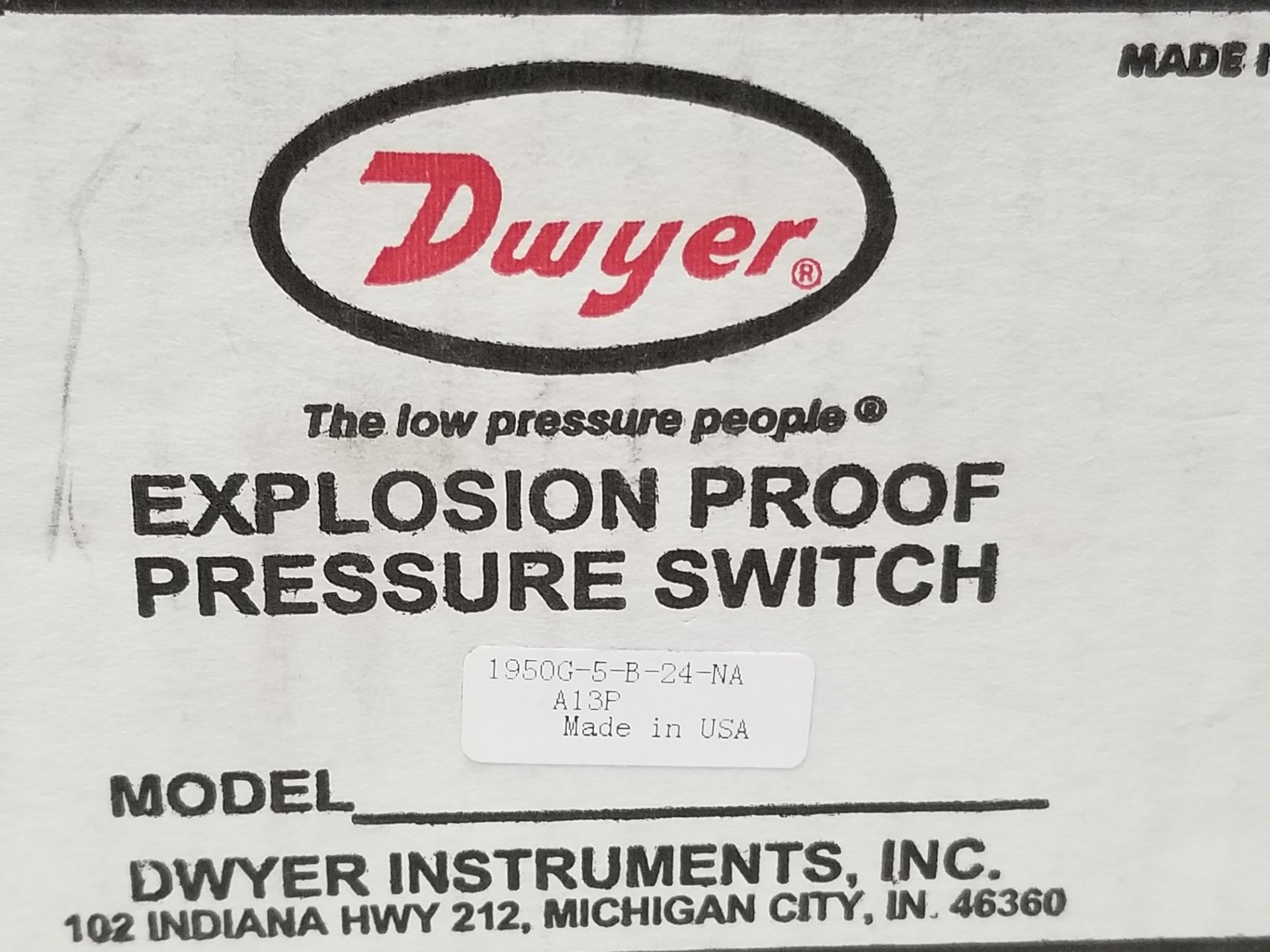 NEW DWYER EXPLOSION PROOF PRESSURE SWITCH - Image 2 of 5