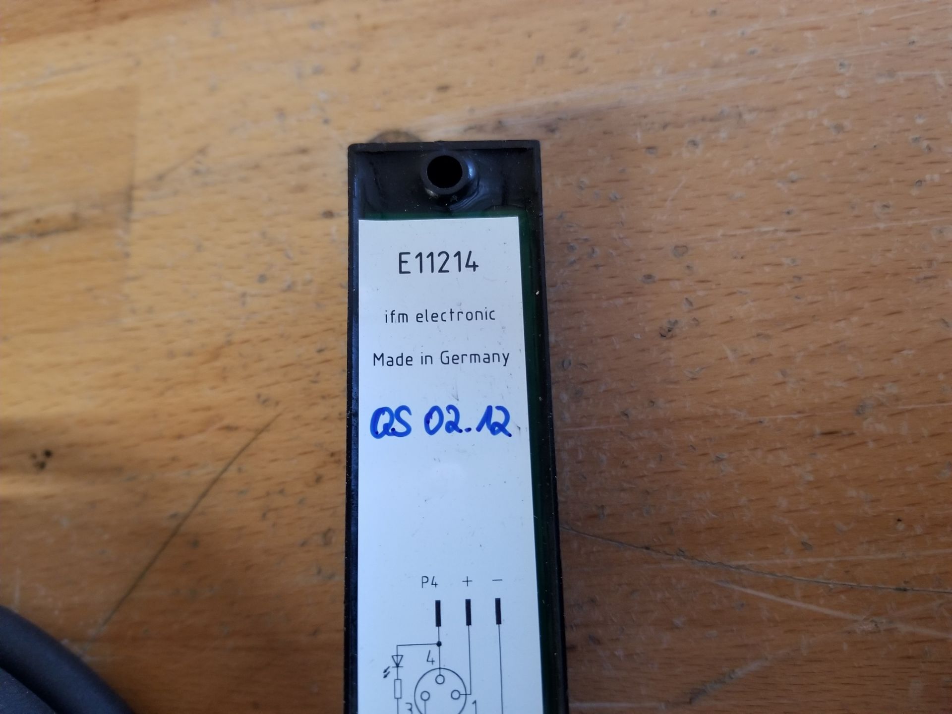 NEW IFM EFECTOR 8 PORT SENSOR WIRING BLOCK - Image 4 of 4