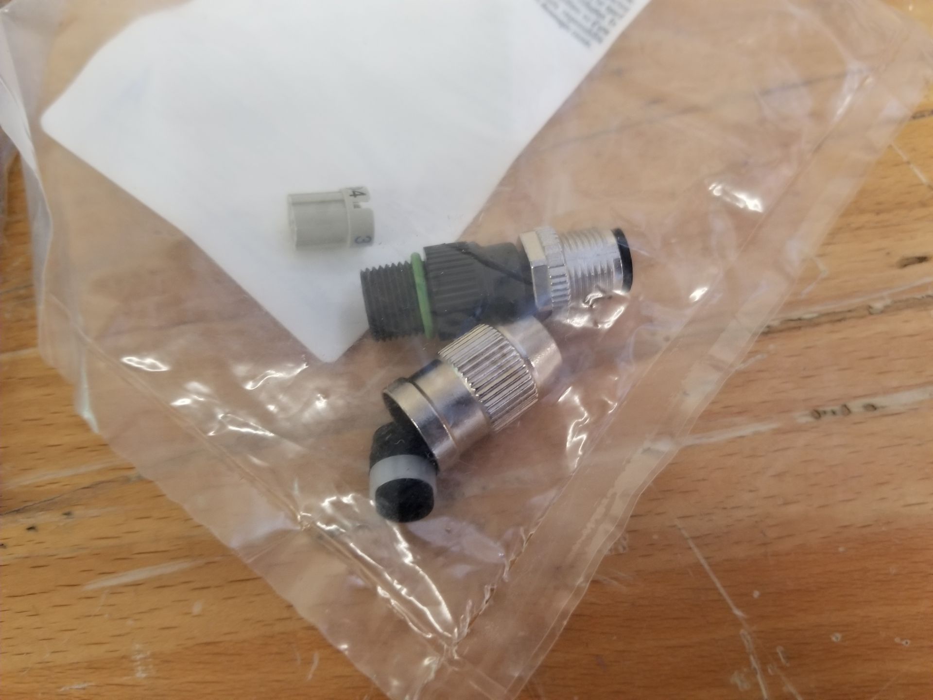 LOT OF NEW IFM EFECTOR SENSOR CONNECTORS - Image 3 of 3