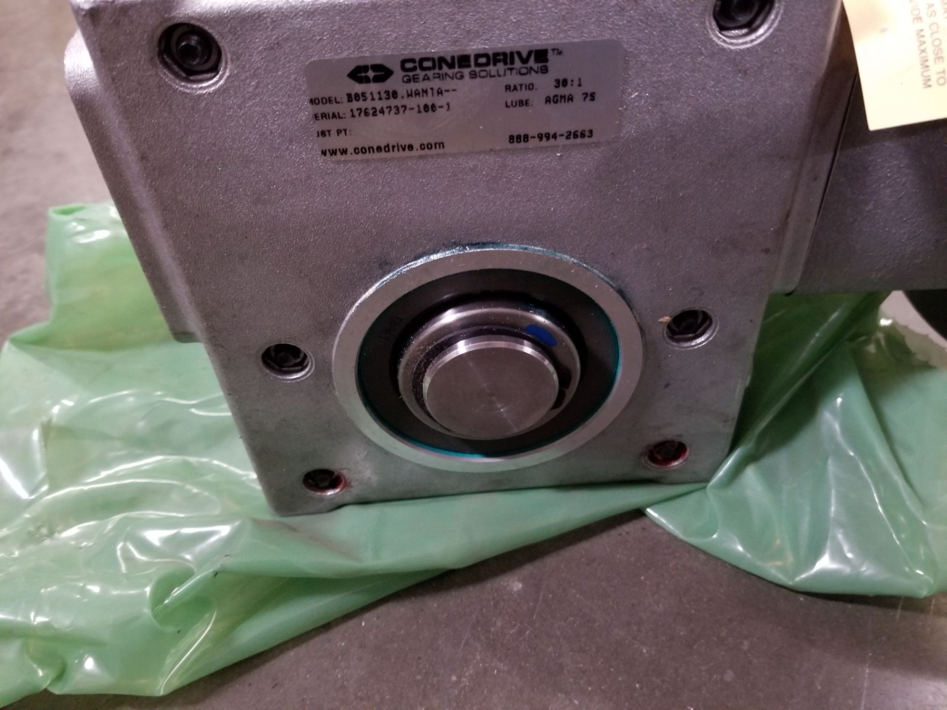 UNUSED CONEDRIVE RIGHT ANGLE SPEED REDUCER - Image 2 of 8