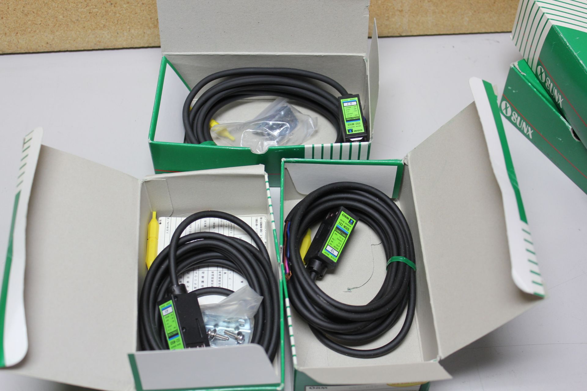 LOT OF NEW SUNX PROXIMITY SENSORS - Image 4 of 4