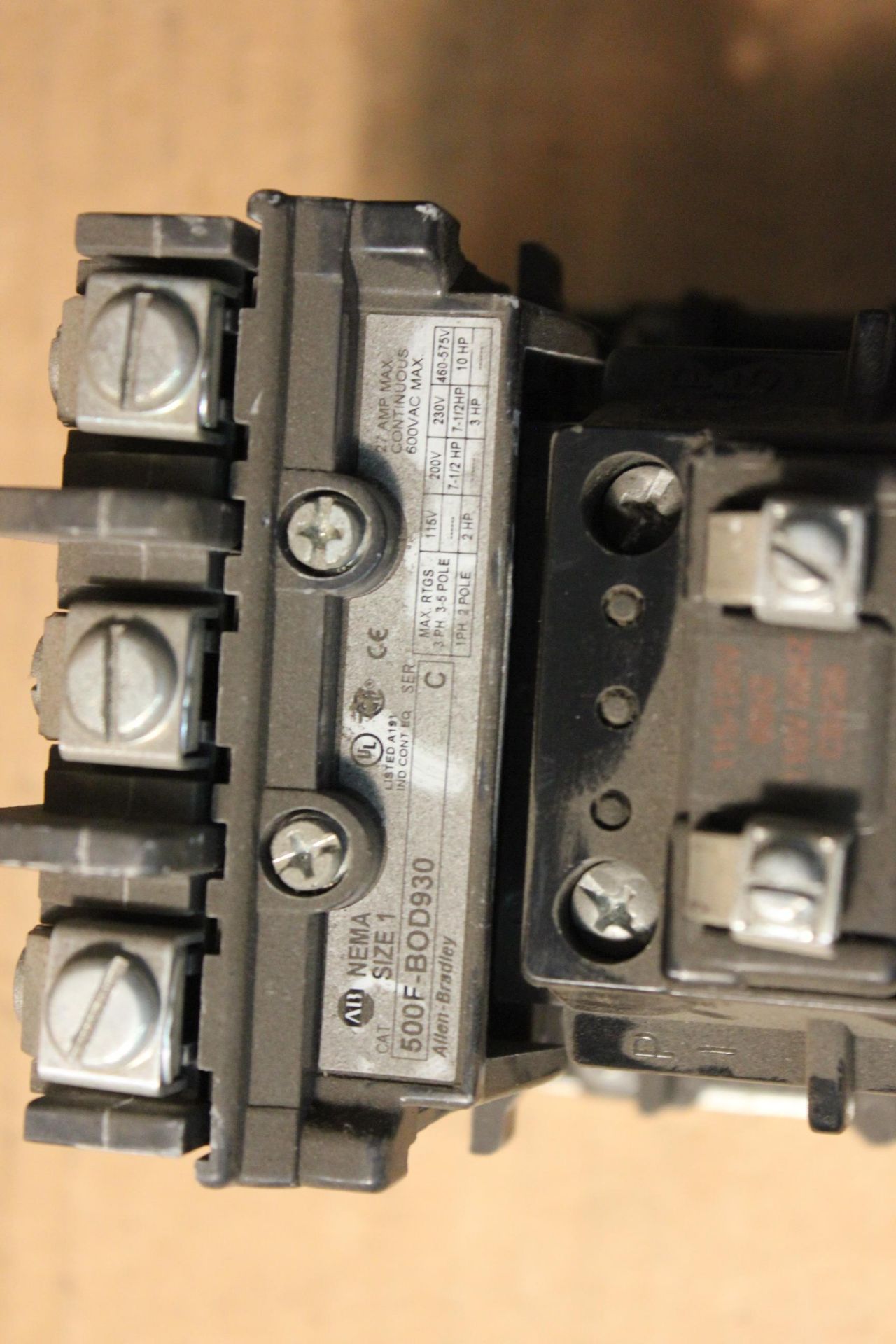 LOT OF MISCELLANEOUS CONTACTORS AND CIRCUIT BREAKER - Image 3 of 4