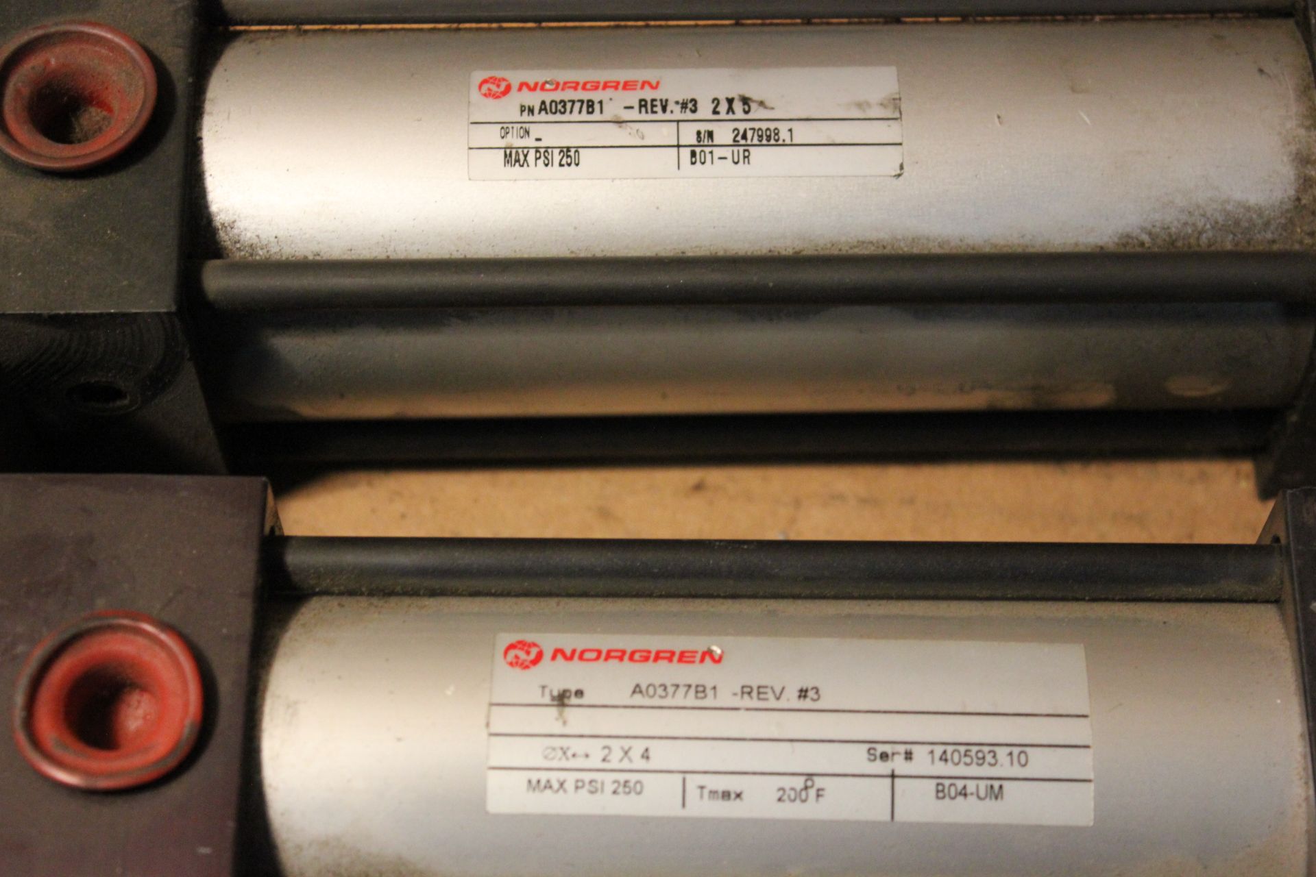 LOT OF 7 PNEUMATIC CYLINDERS - Image 4 of 5