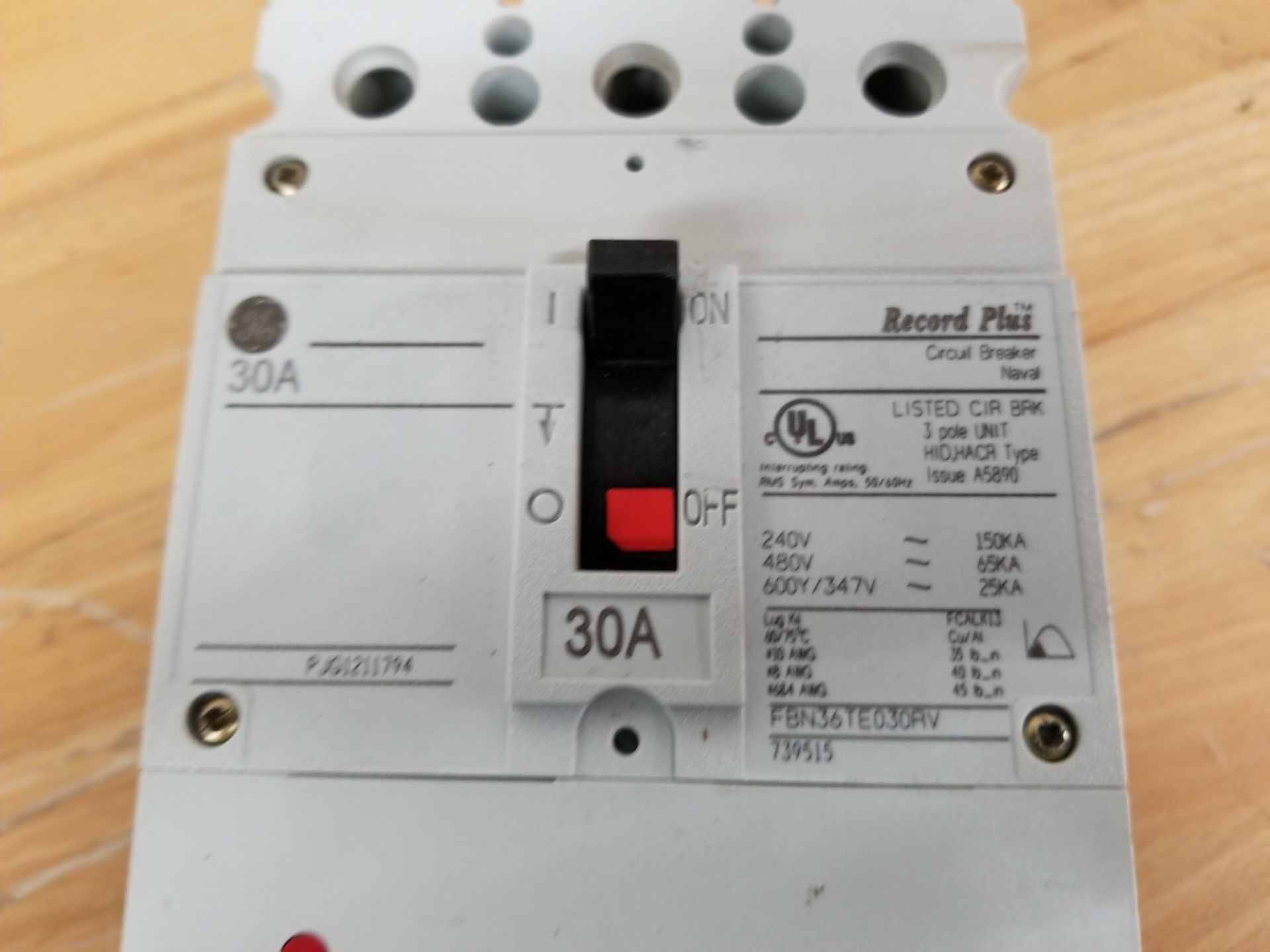 GE RECORD PLUS 30A MOLDED CASE CIRCUIT BREAKER - Image 6 of 6
