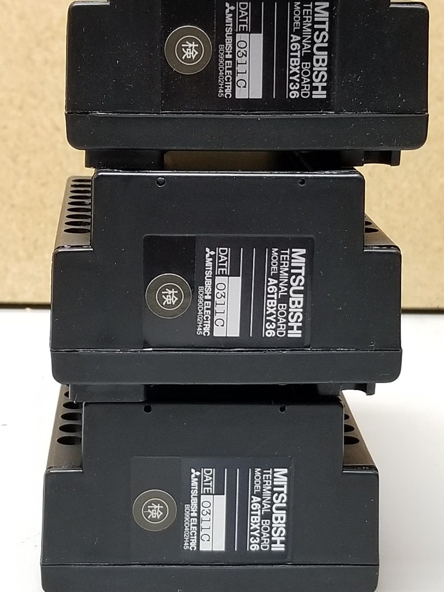 LOT OF MITSUBISHI PLC TERMINAL MODULES - Image 2 of 2