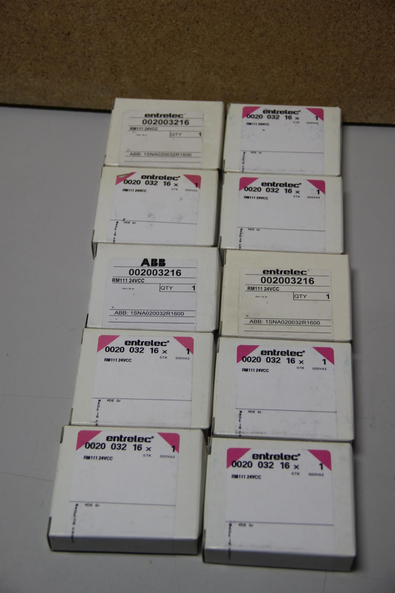 LOT OF NEW ABB ENTRELEC NON-LATCHING RELAY MODULES