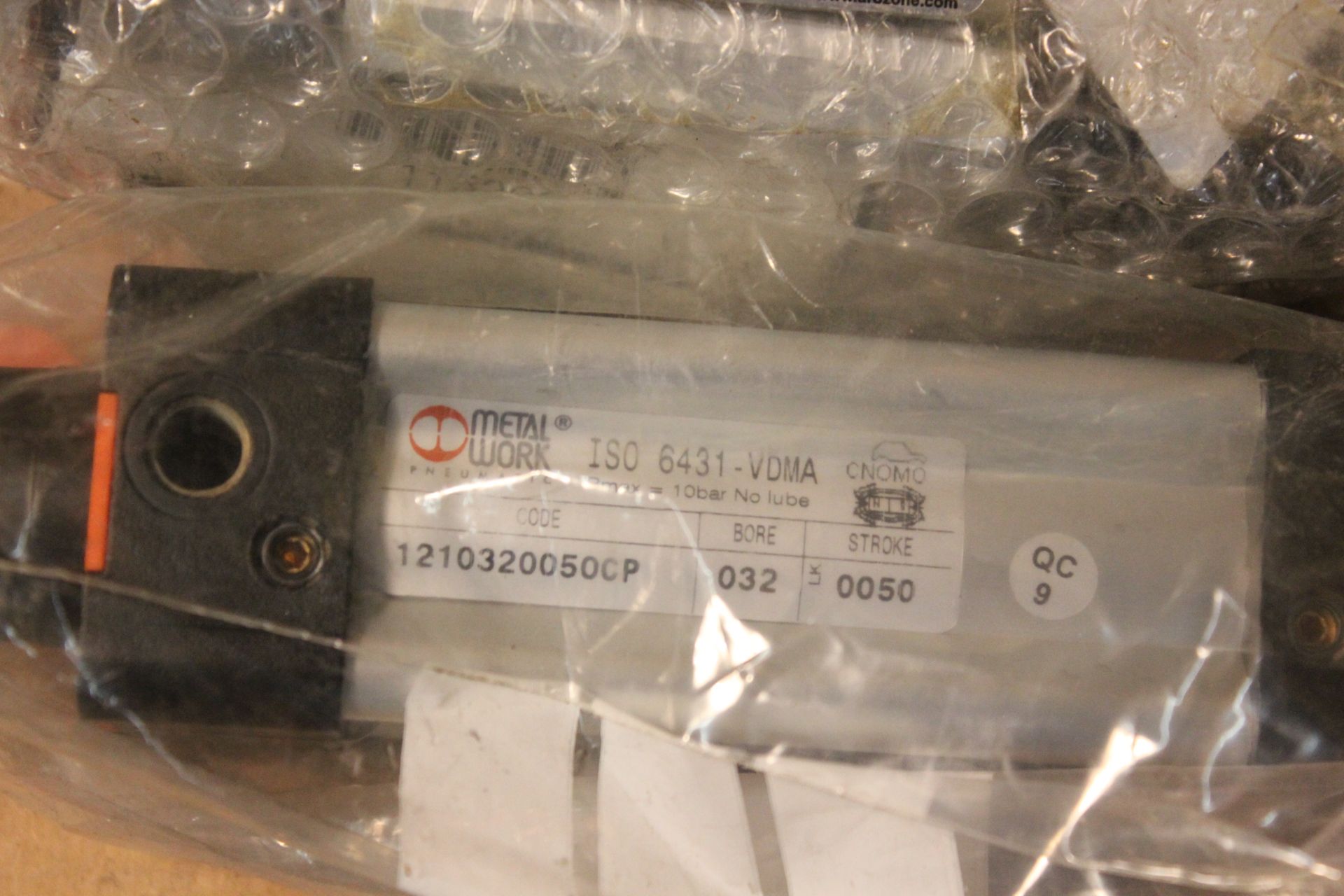 LOT OF 5 NEW PNEUMATIC CYLINDERS - Image 2 of 5