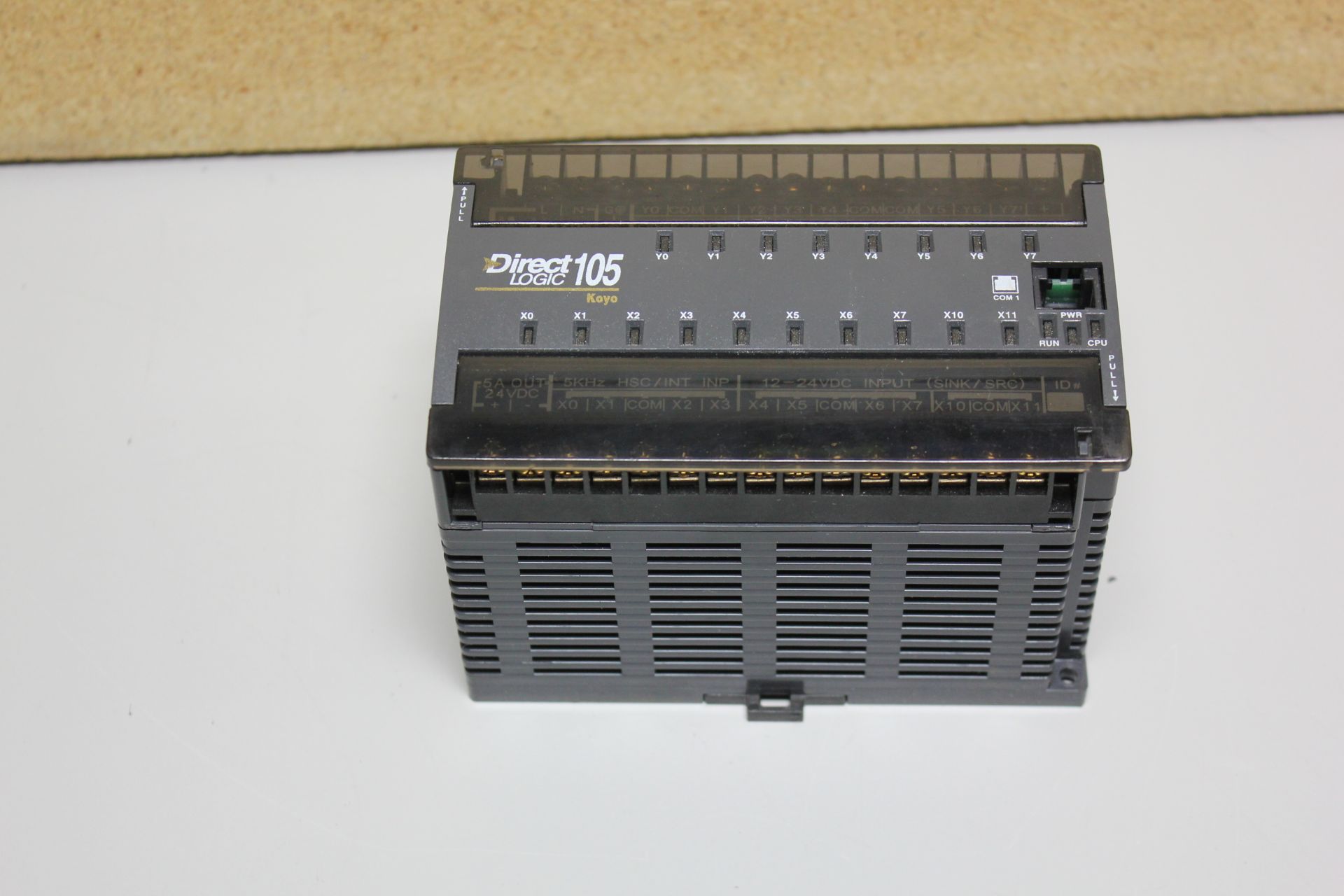 KOYO DIRECT LOGIC 105 PLC CPU CONTROLLER