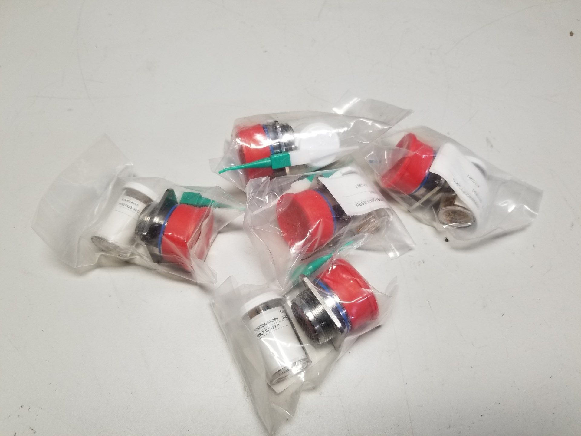 LOT OF NEW AMPHENOL MILITARY SPEC CIRCULAR CONNECTORS