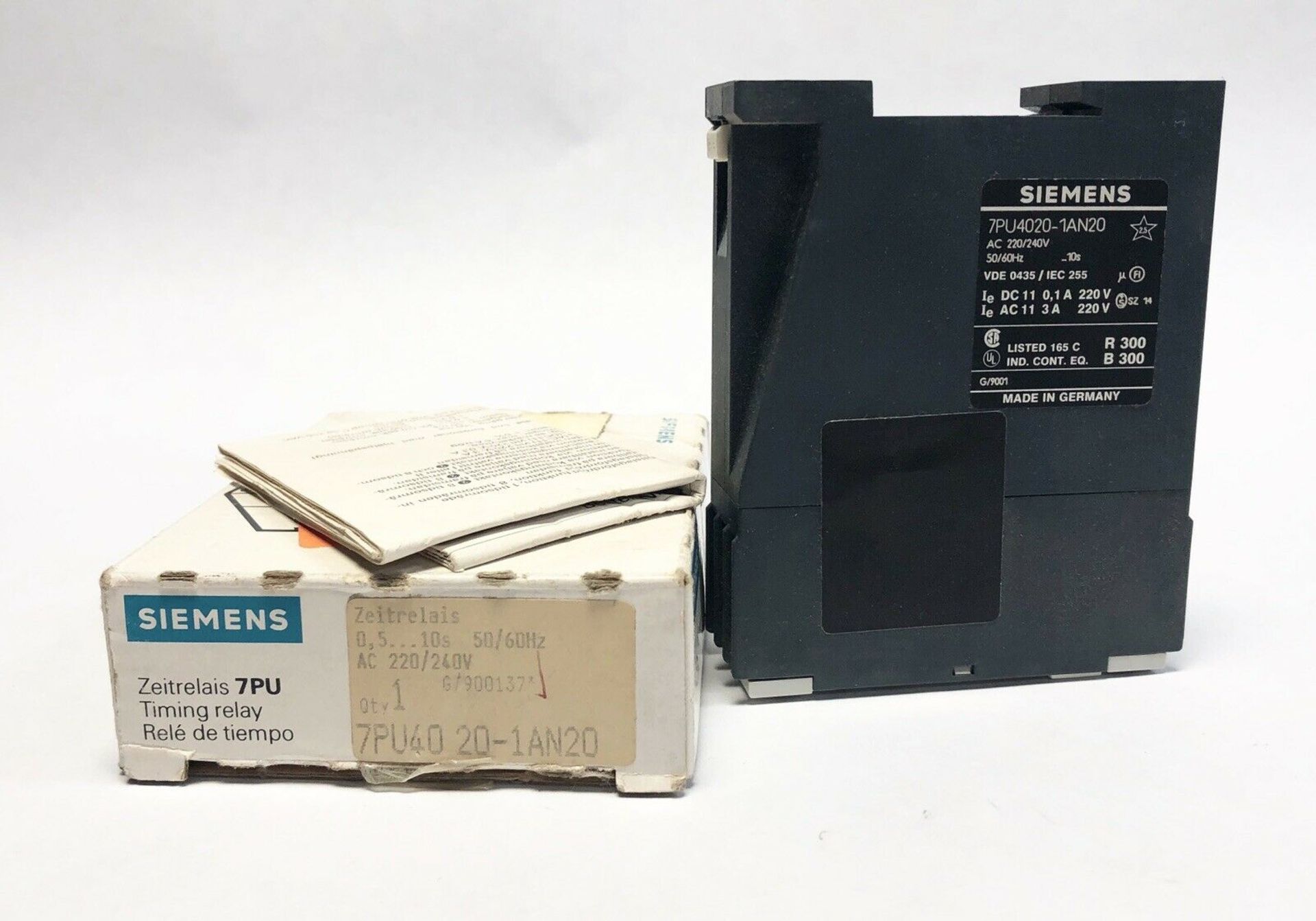 NEW SIEMENS TIMING RELAY