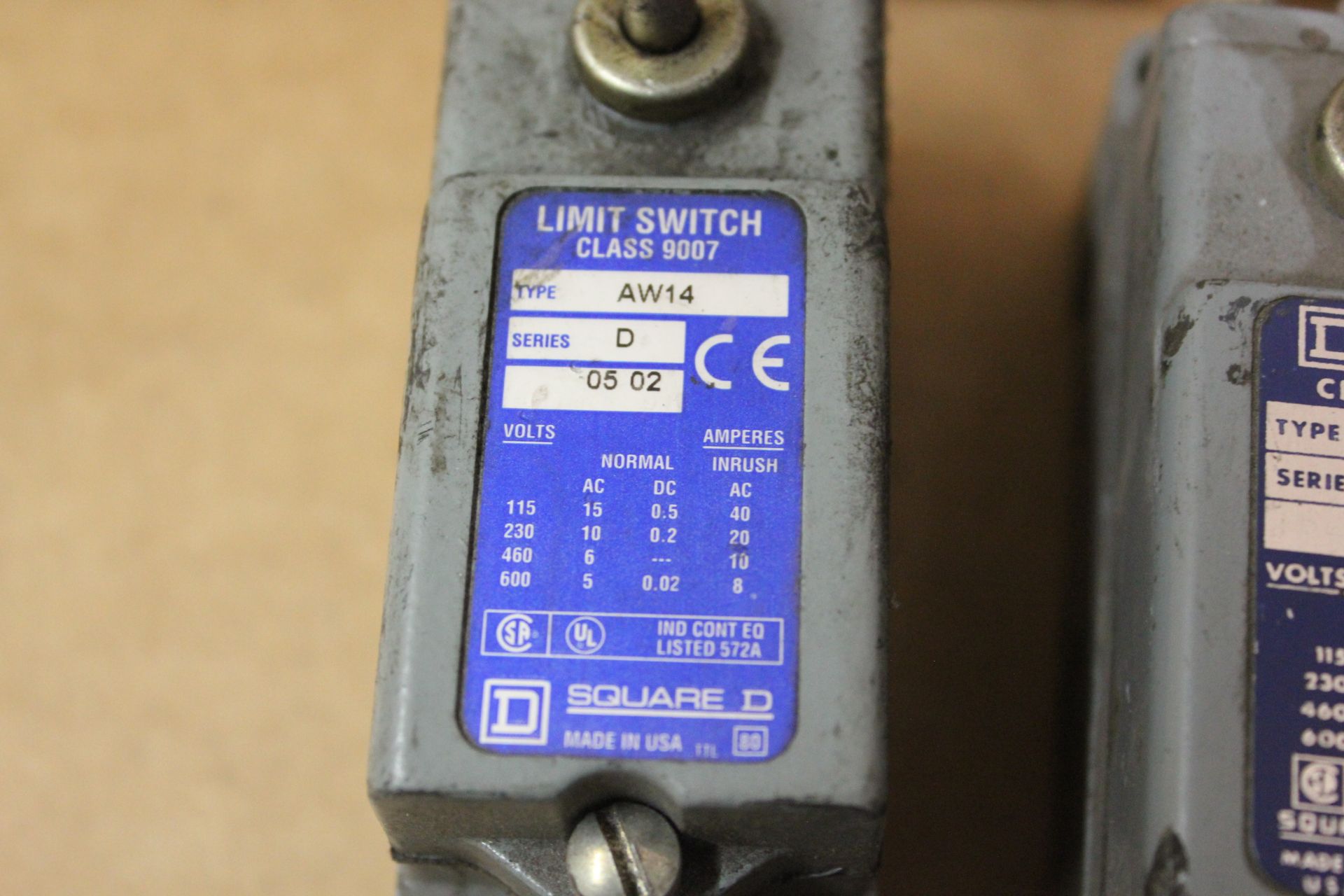 LOT OF INDUSTRIAL LIMIT SWITCHES - Image 3 of 5