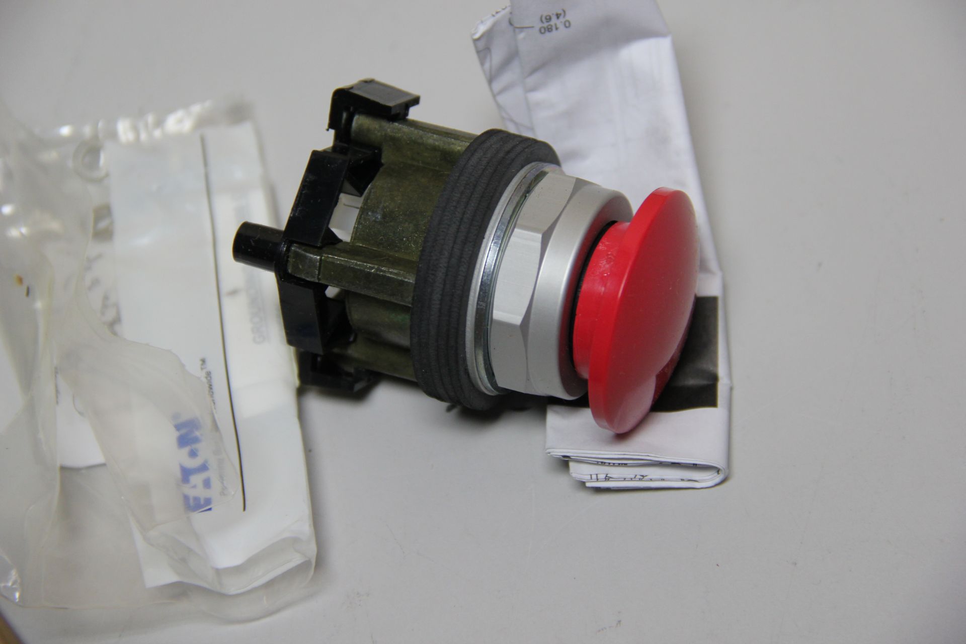 NEW EATON EMERGENCY STOP PUSHBUTTON - RED HEAD - Image 3 of 3