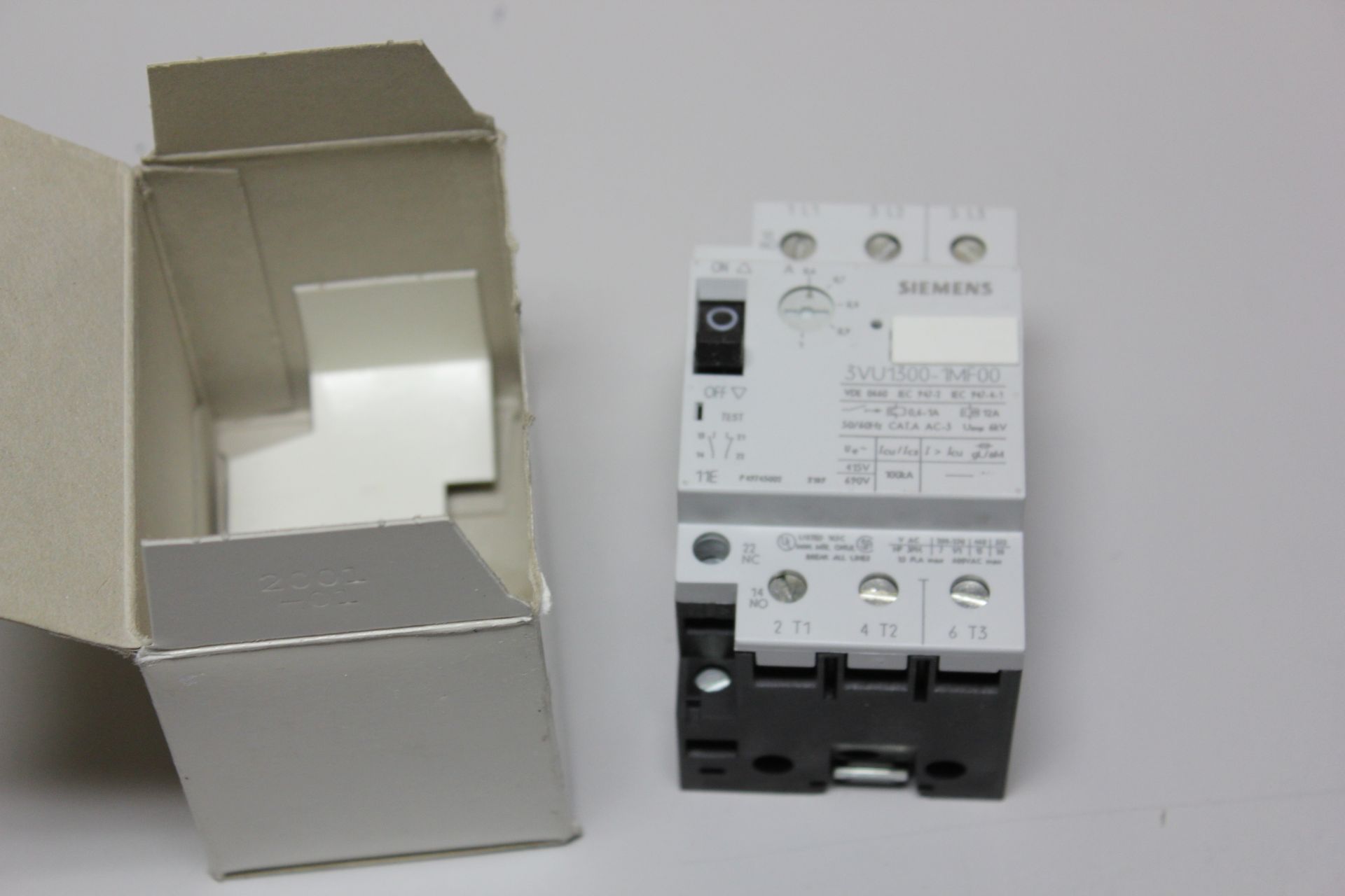 NEW SIEMENS 0.6-1A CIRCUIT BREAKER - Image 2 of 2