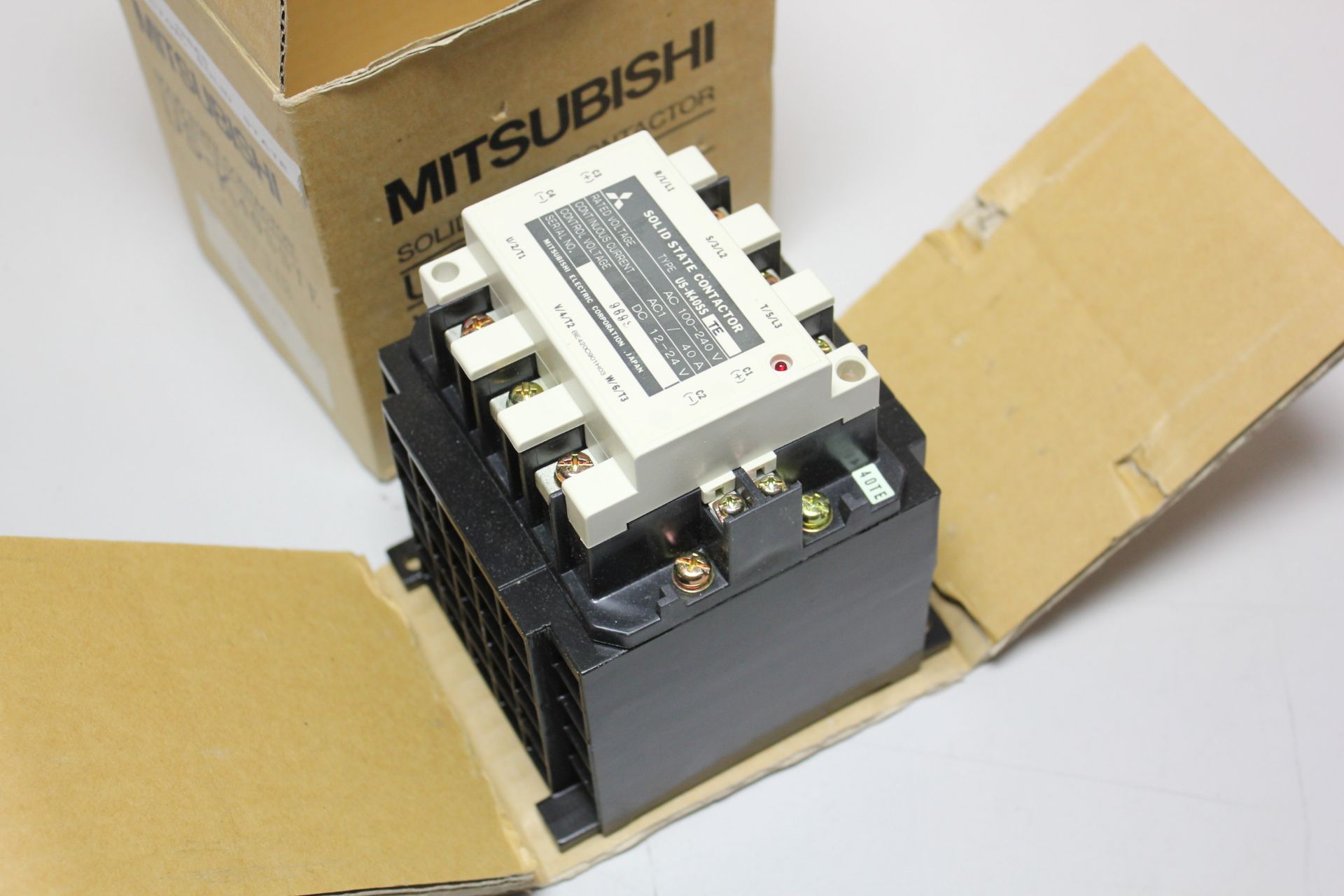 NEW MITSUBISHI SOLID STATE CONTACTOR - Image 2 of 2