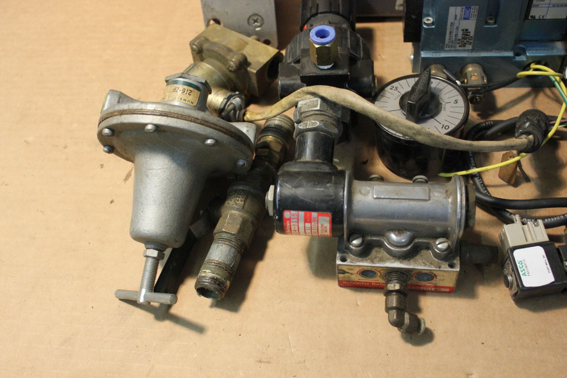 LOT OF PNEUMATIC PARTS - Image 5 of 7