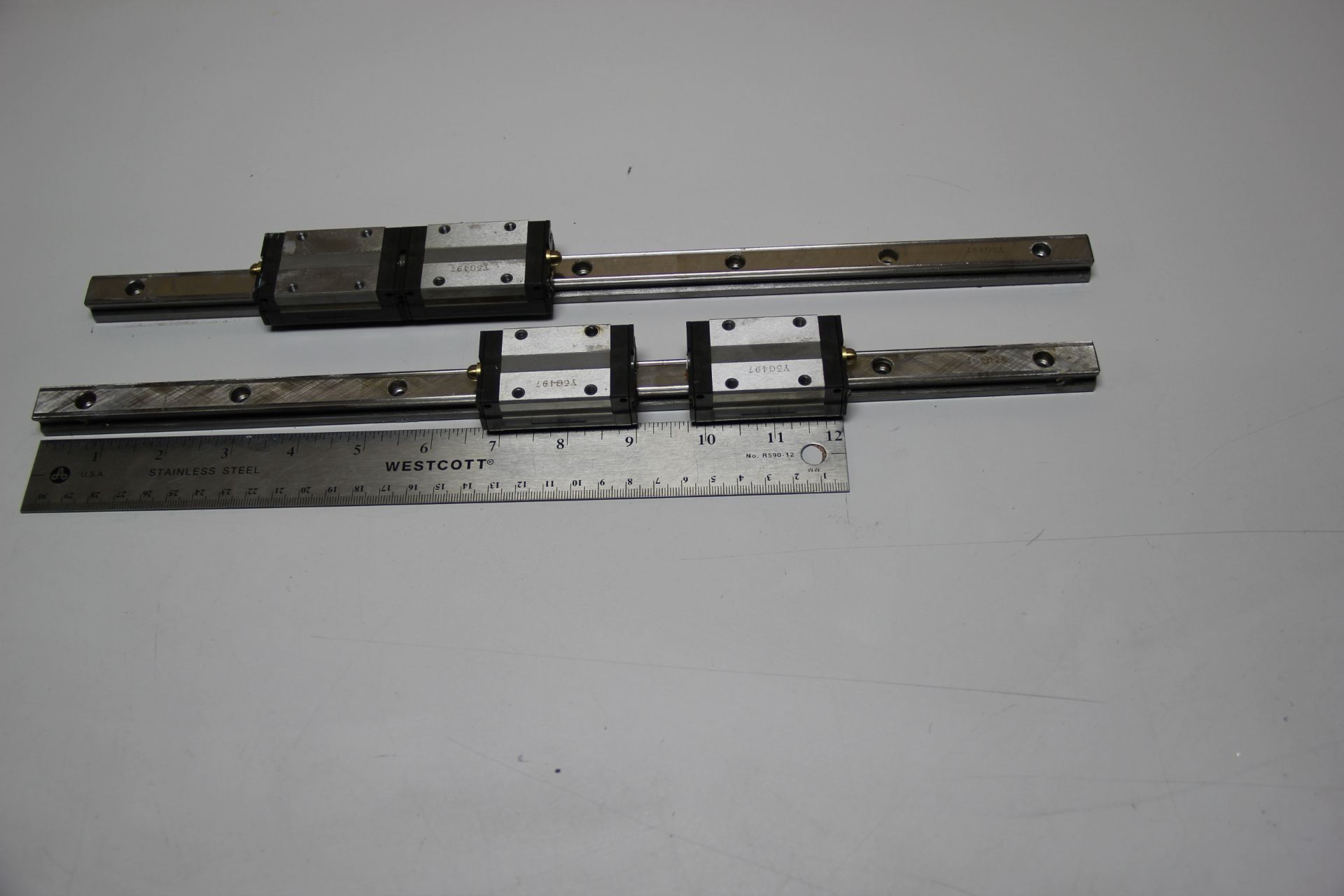 1 SET OF THK CAGED BALL LM GUIDE LINEAR MOTION RAILS & BEARING BLOCKS - Image 4 of 5