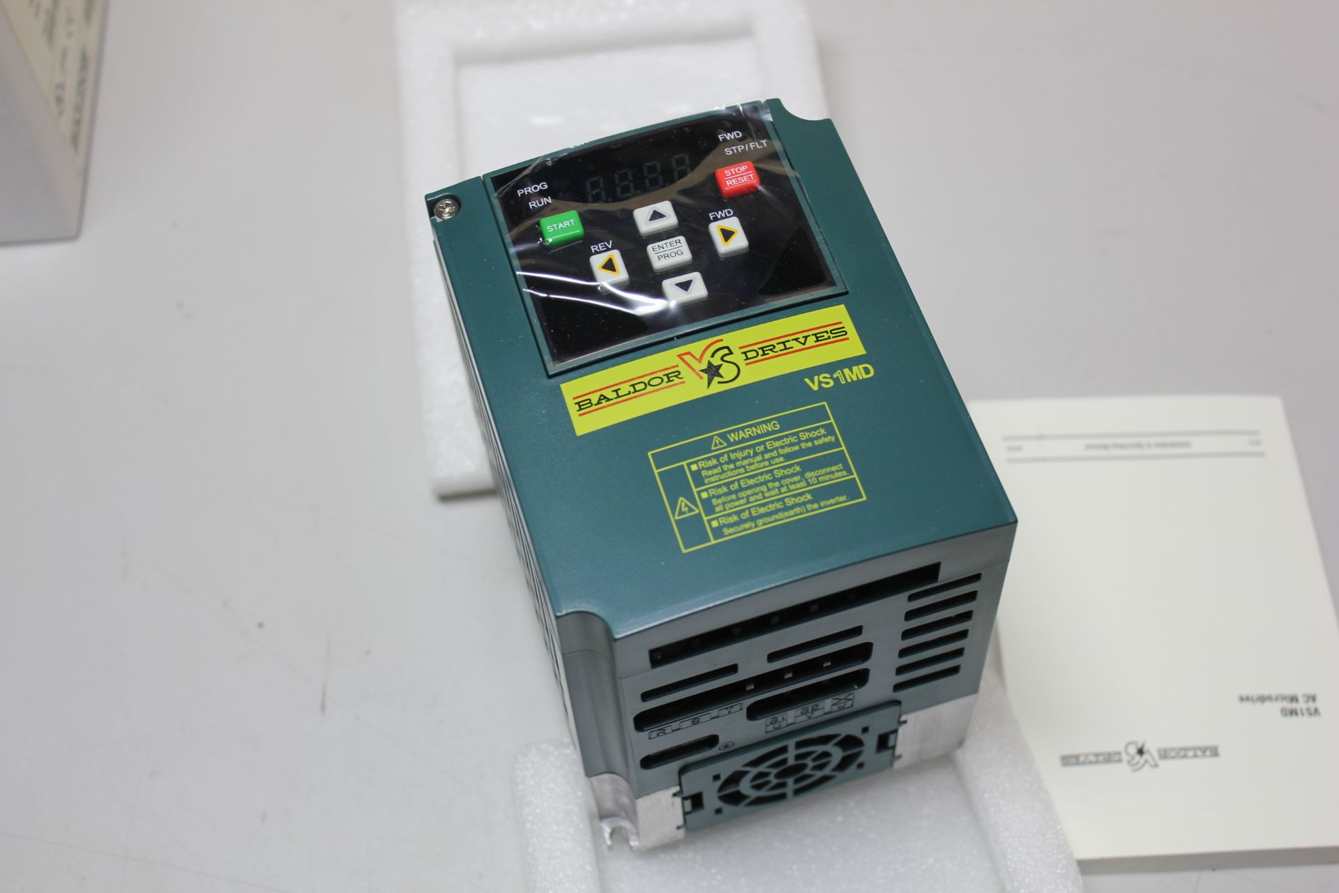 NEW BALDOR 2HP VS AC DRIVE - Image 4 of 5