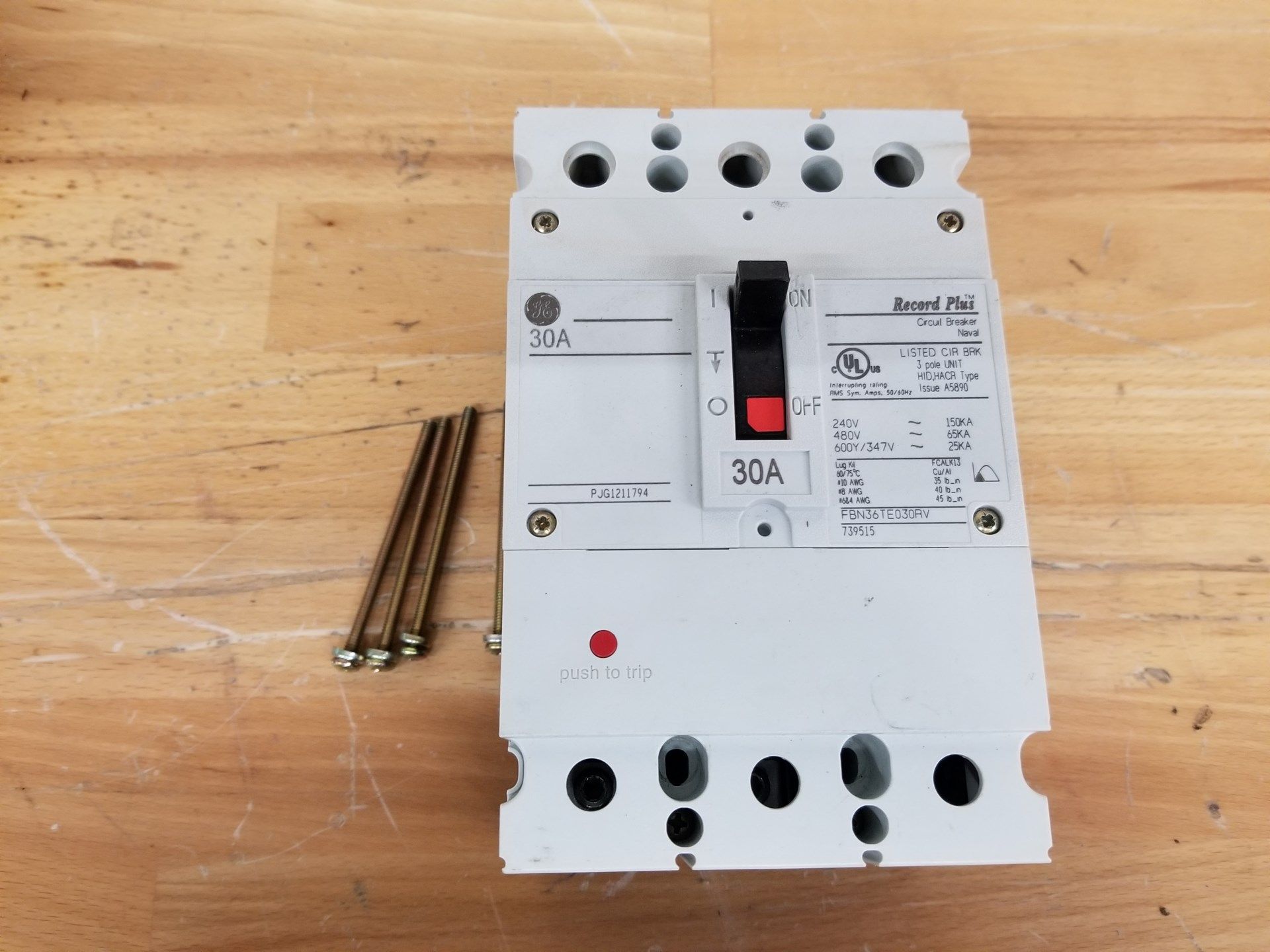 GE RECORD PLUS 30A MOLDED CASE CIRCUIT BREAKER