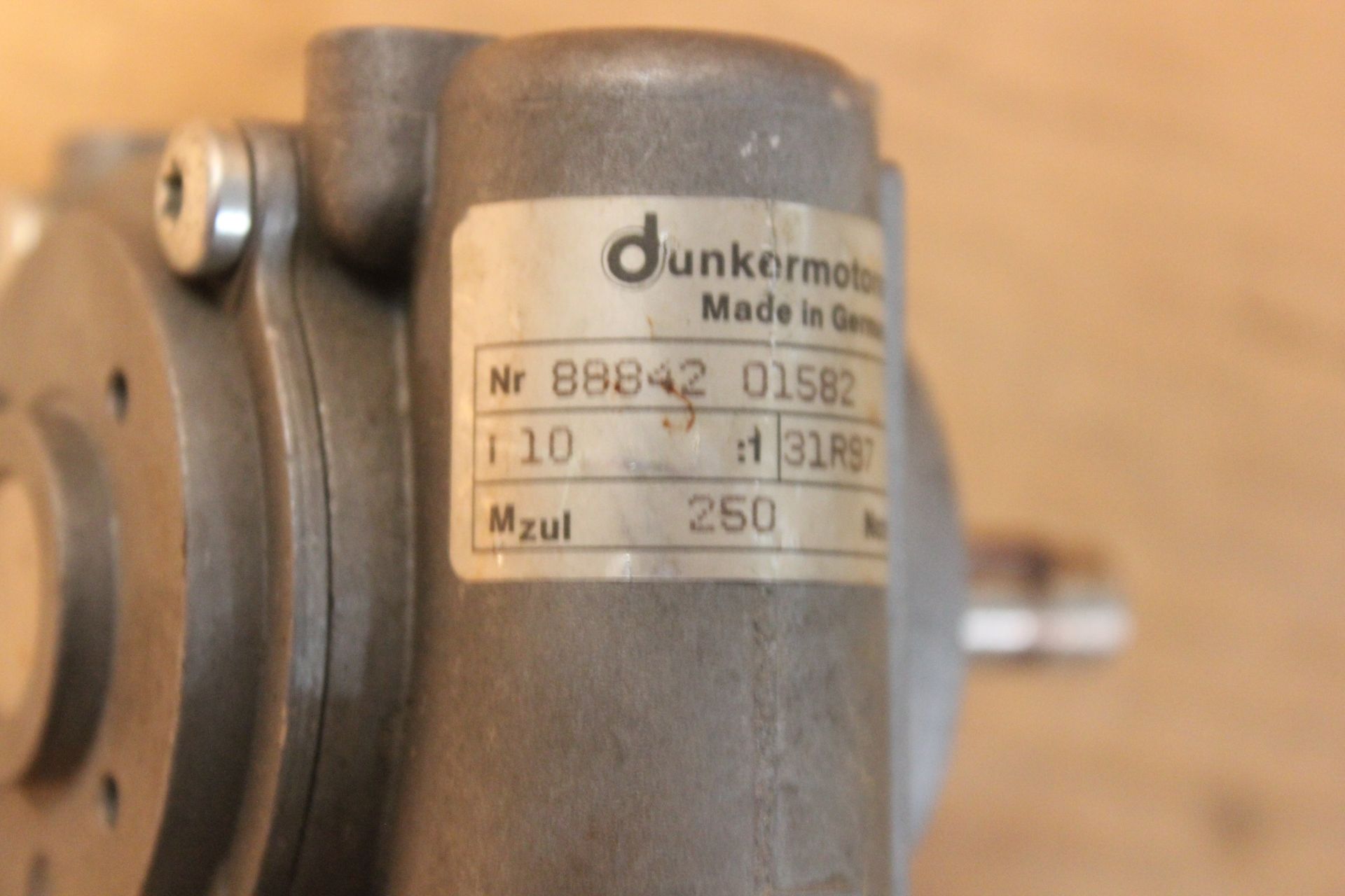 DUNKERMOTOREN INDUSTRIAL GEARMOTOR - Image 3 of 3