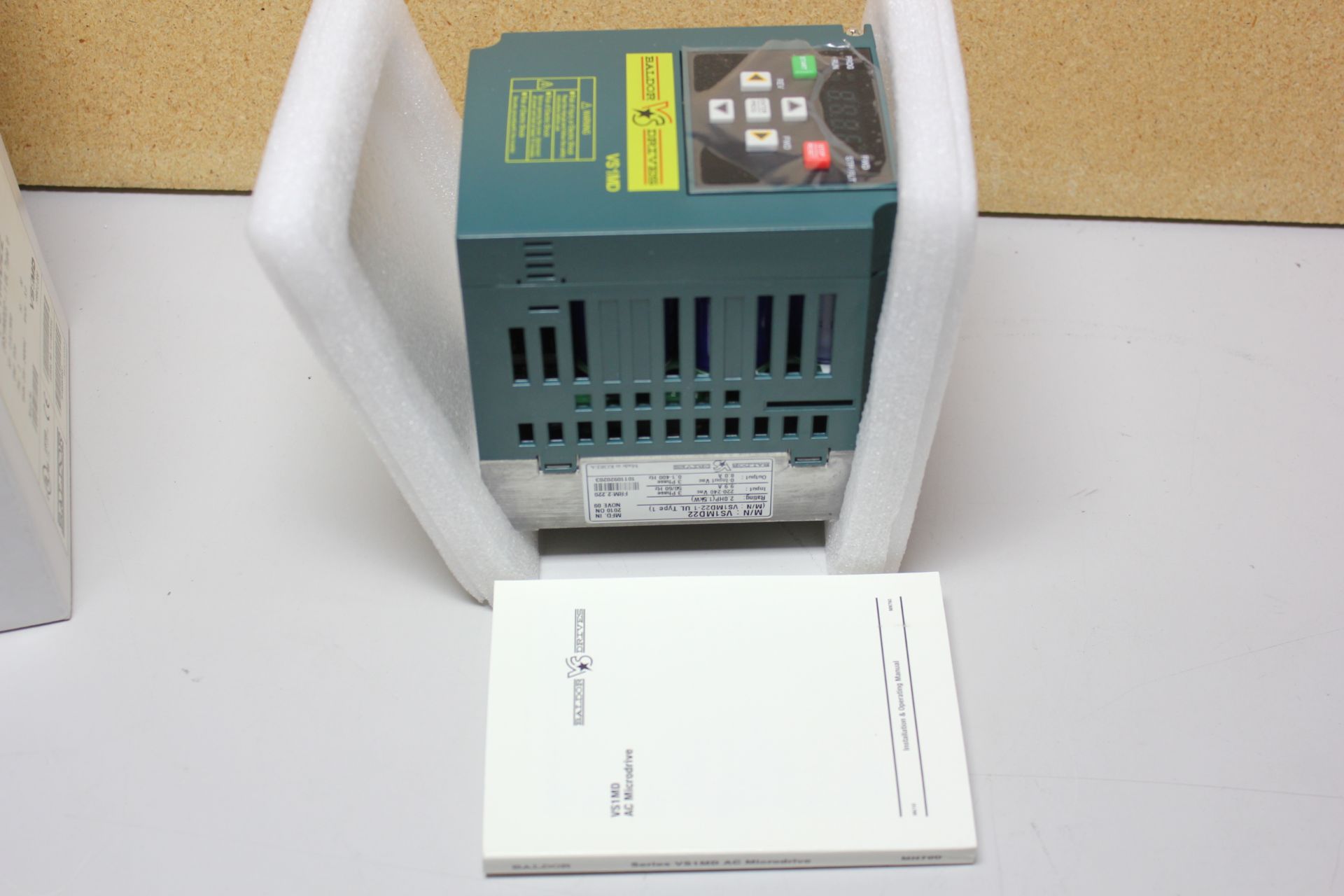 NEW BALDOR 2HP VS AC DRIVE - Image 3 of 5