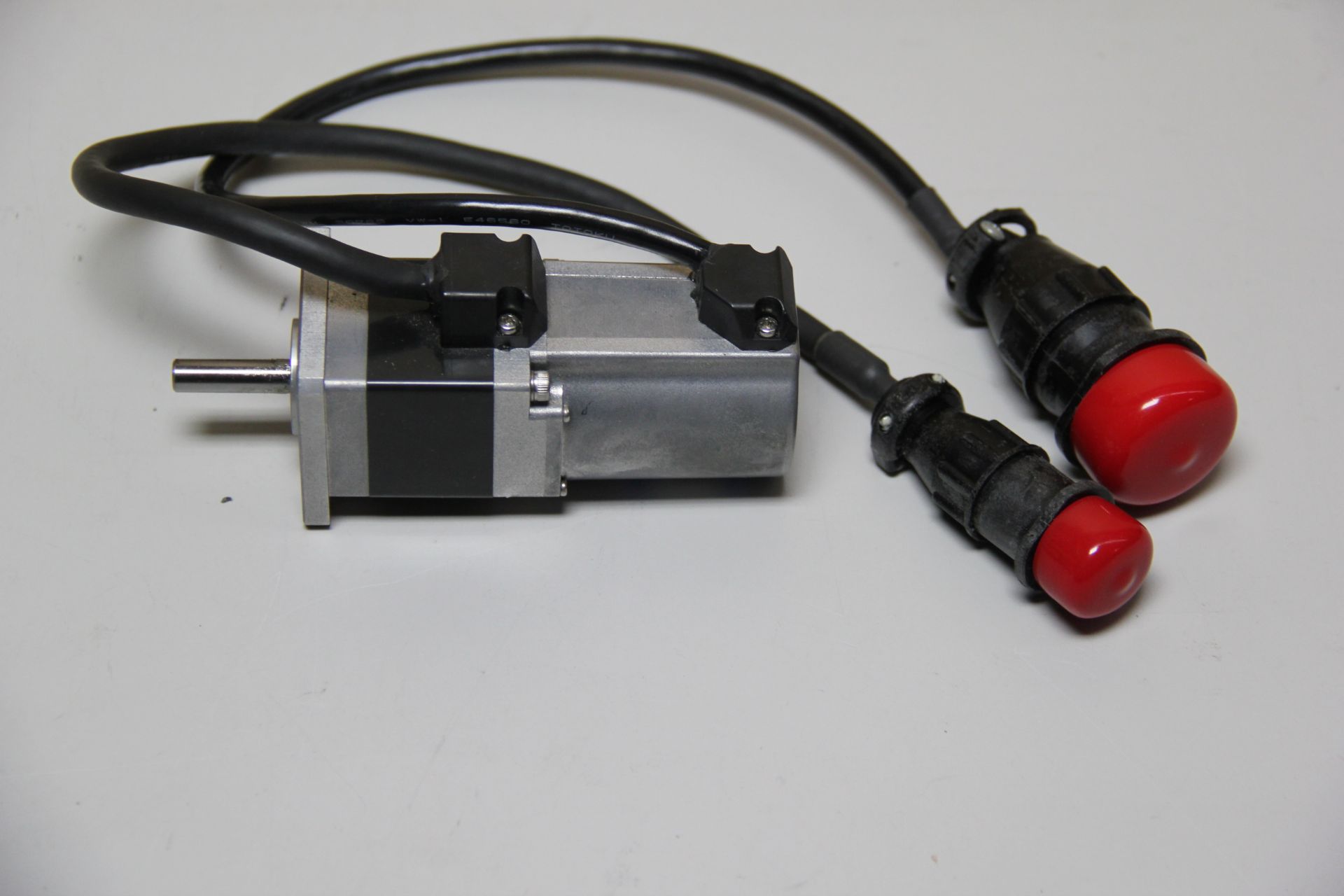 APPLIED MOTION AC SERVO MOTOR