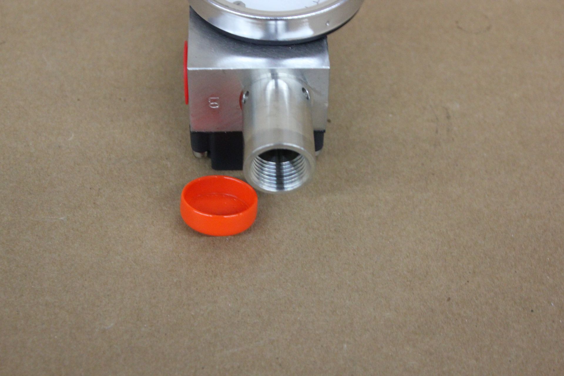 NEW ORANGE RESEARCH FLOW METER - Image 3 of 7