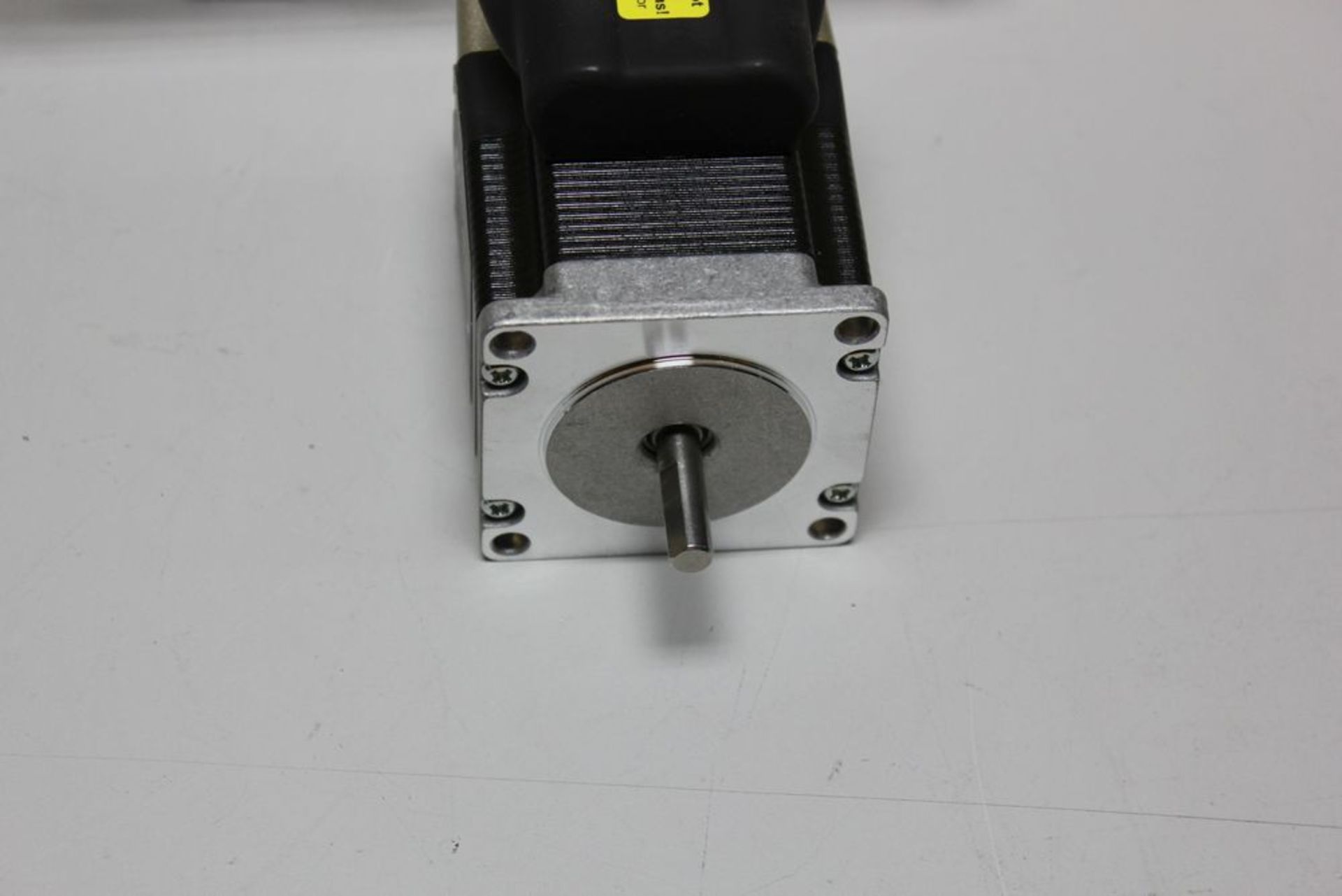 NEW SCHNEIDER MDRIVE 23 PLUS STEPPER MOTOR & DRIVE - Image 3 of 5