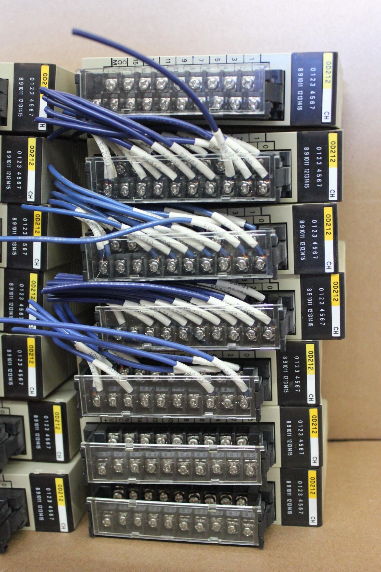 LOT OF OMRON PLC MODULES - Image 2 of 5