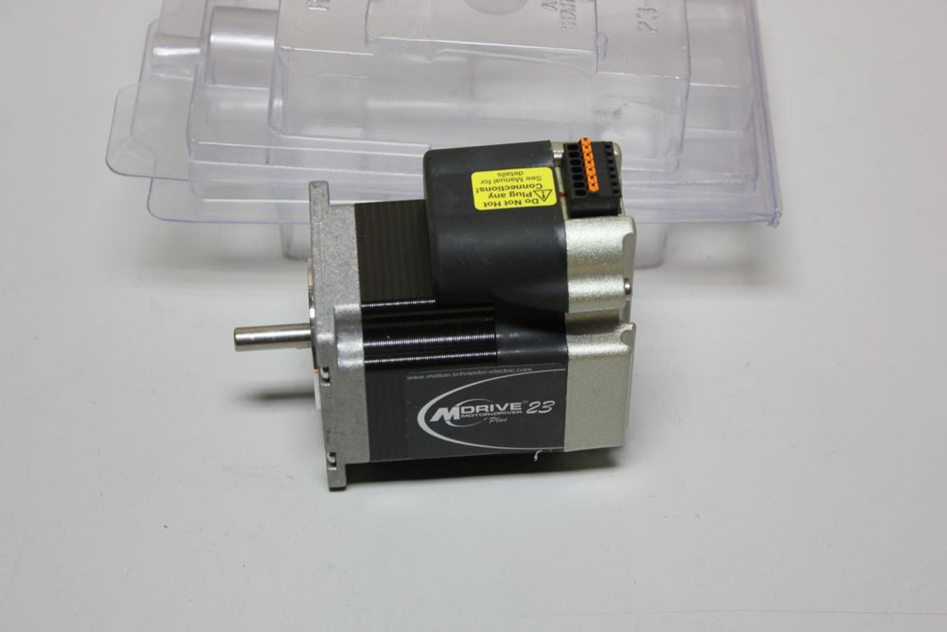 NEW SCHNEIDER MDRIVE 23 PLUS STEPPER MOTOR & DRIVE - Image 2 of 5