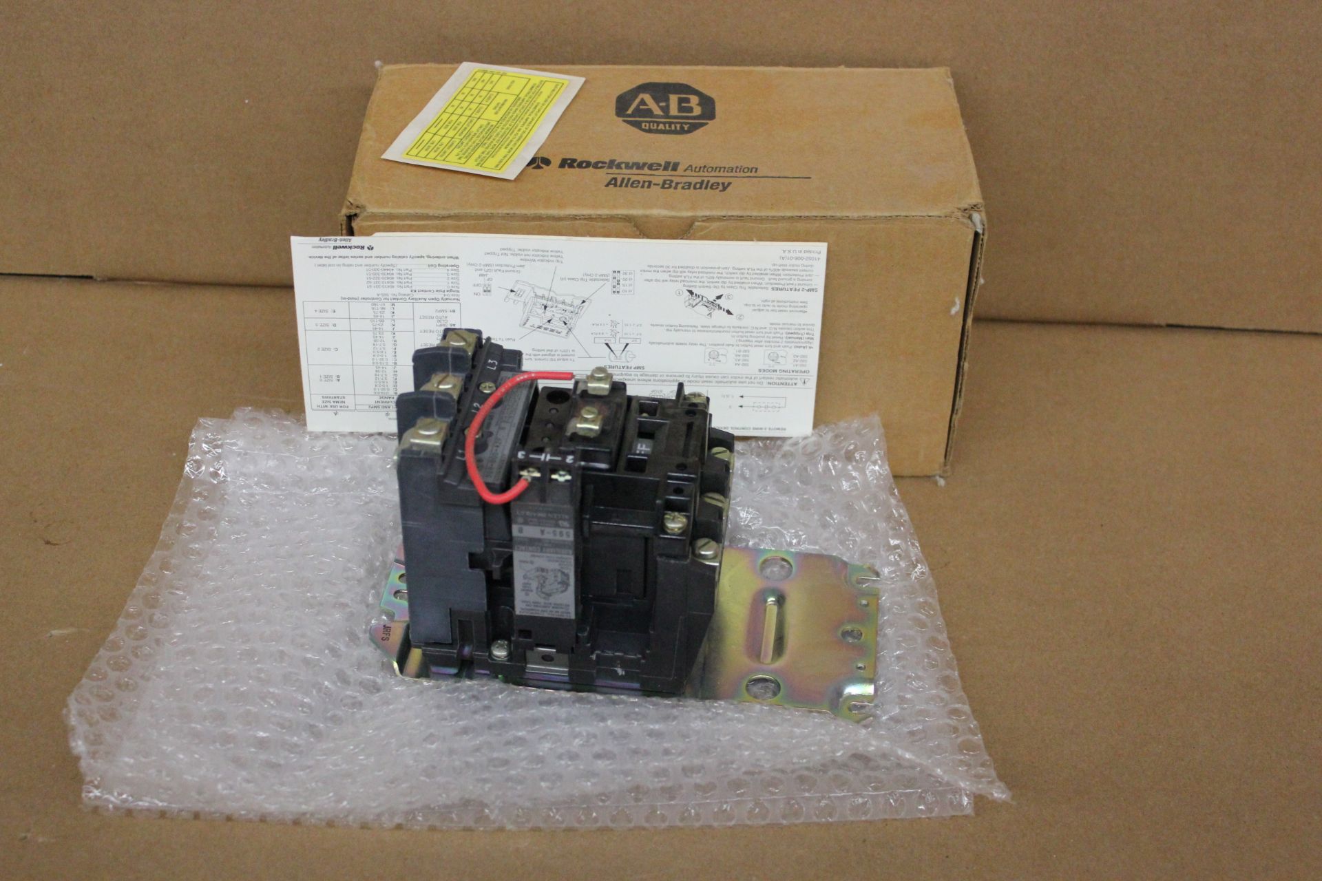 NEW ALLEN BRADLEY FULL VOLTAGE STARTER