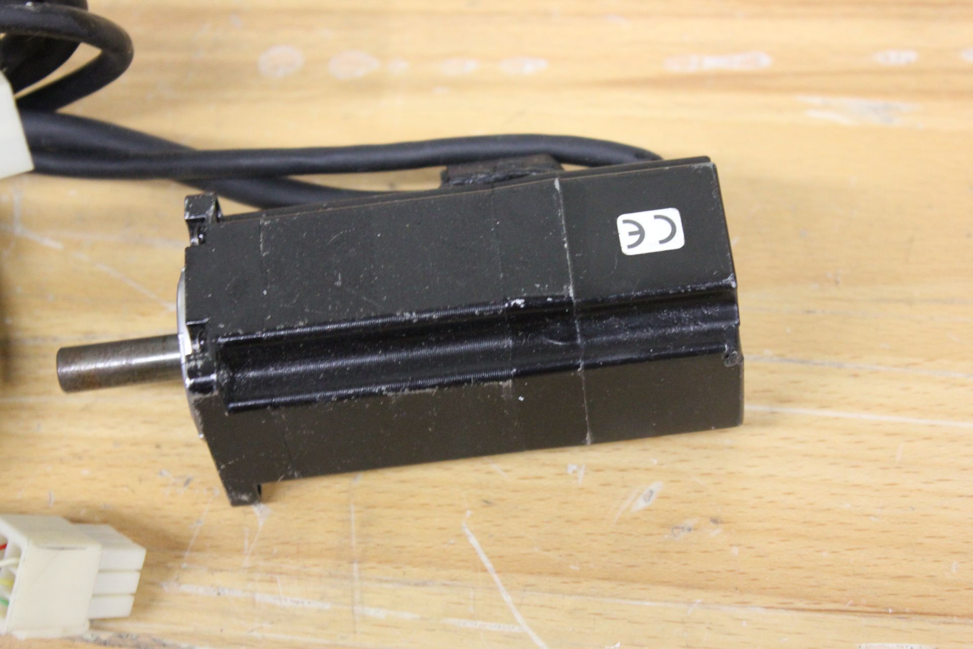 SANYO DENKI P3 BL SUPER AC SERVO MOTOR - Image 4 of 4