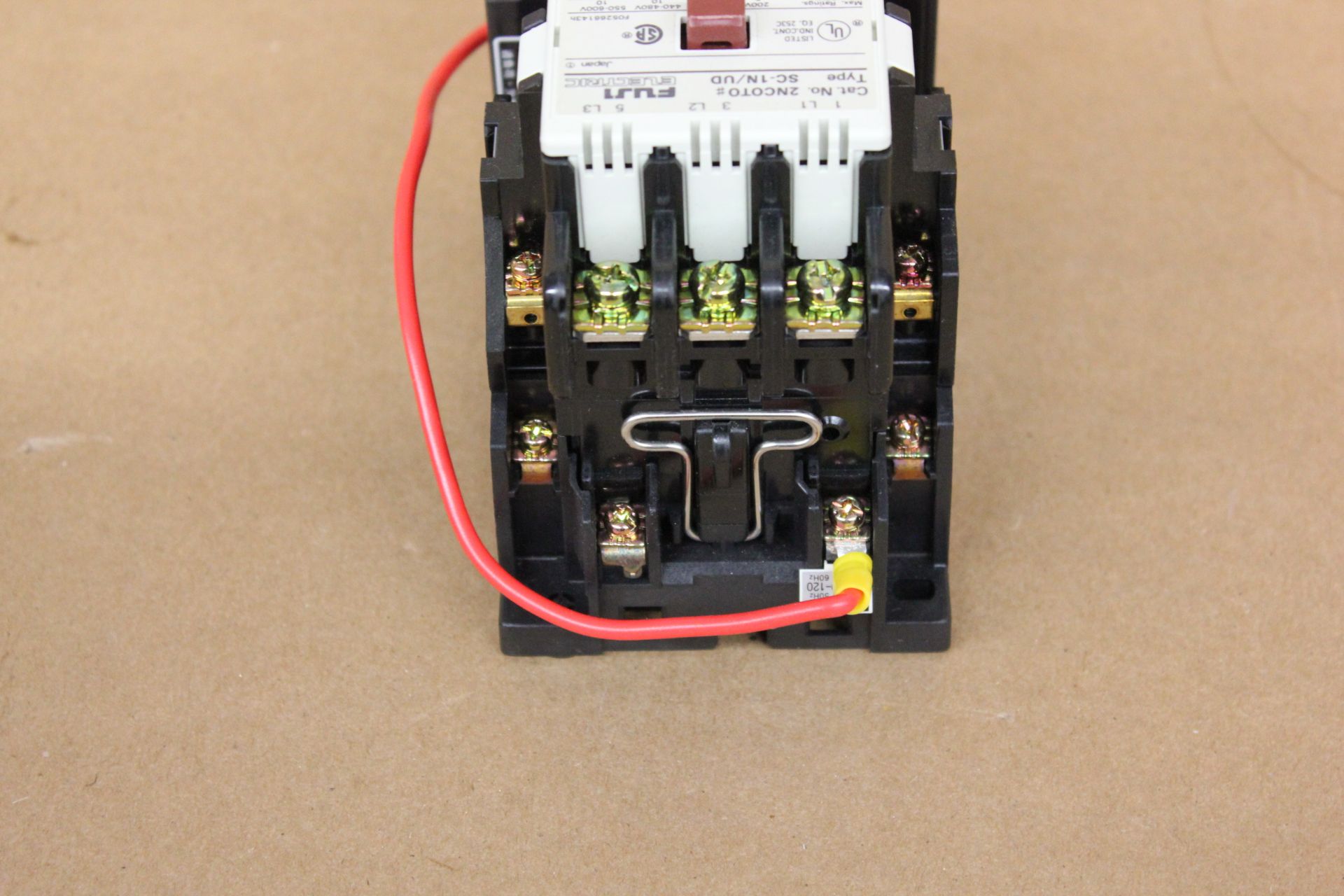 NEW FUJI ELECTRIC MOTOR CONTACTOR - Image 7 of 8