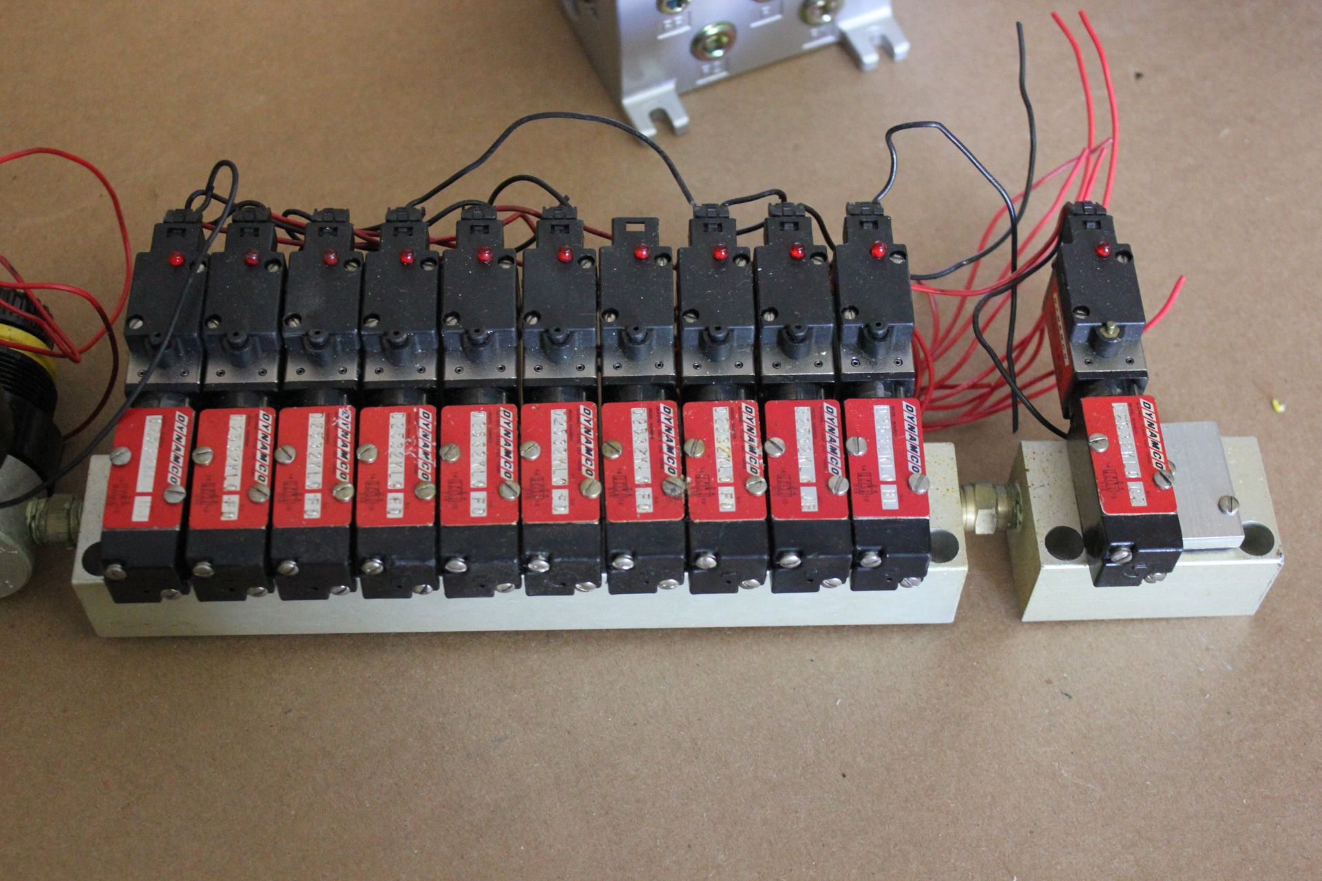 LOT OF SOLENOID VALVES ON MANIFOLDS - Image 2 of 12