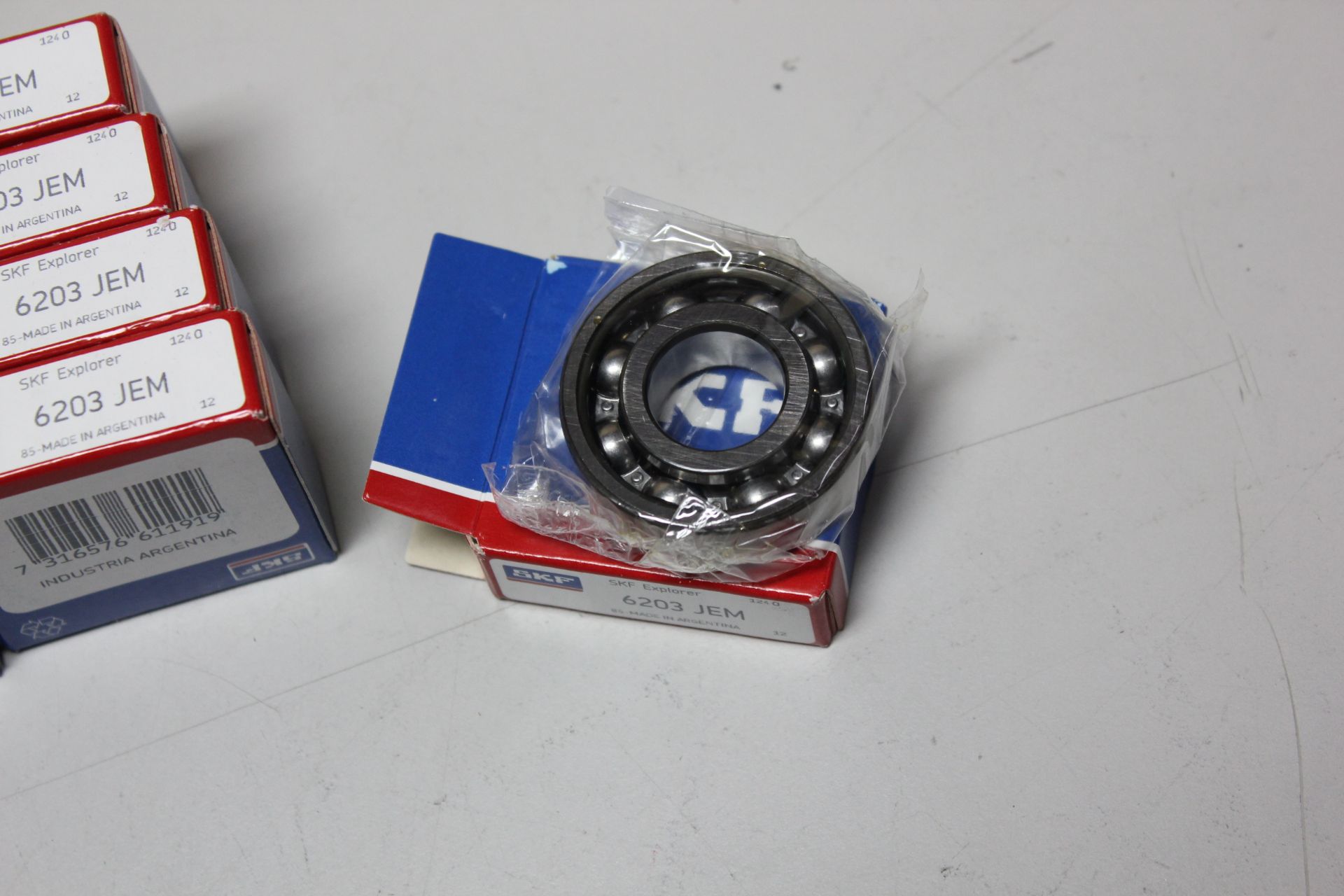 LOT OF NEW SKF PRECISION ROLLER BEARINGS - Image 2 of 2