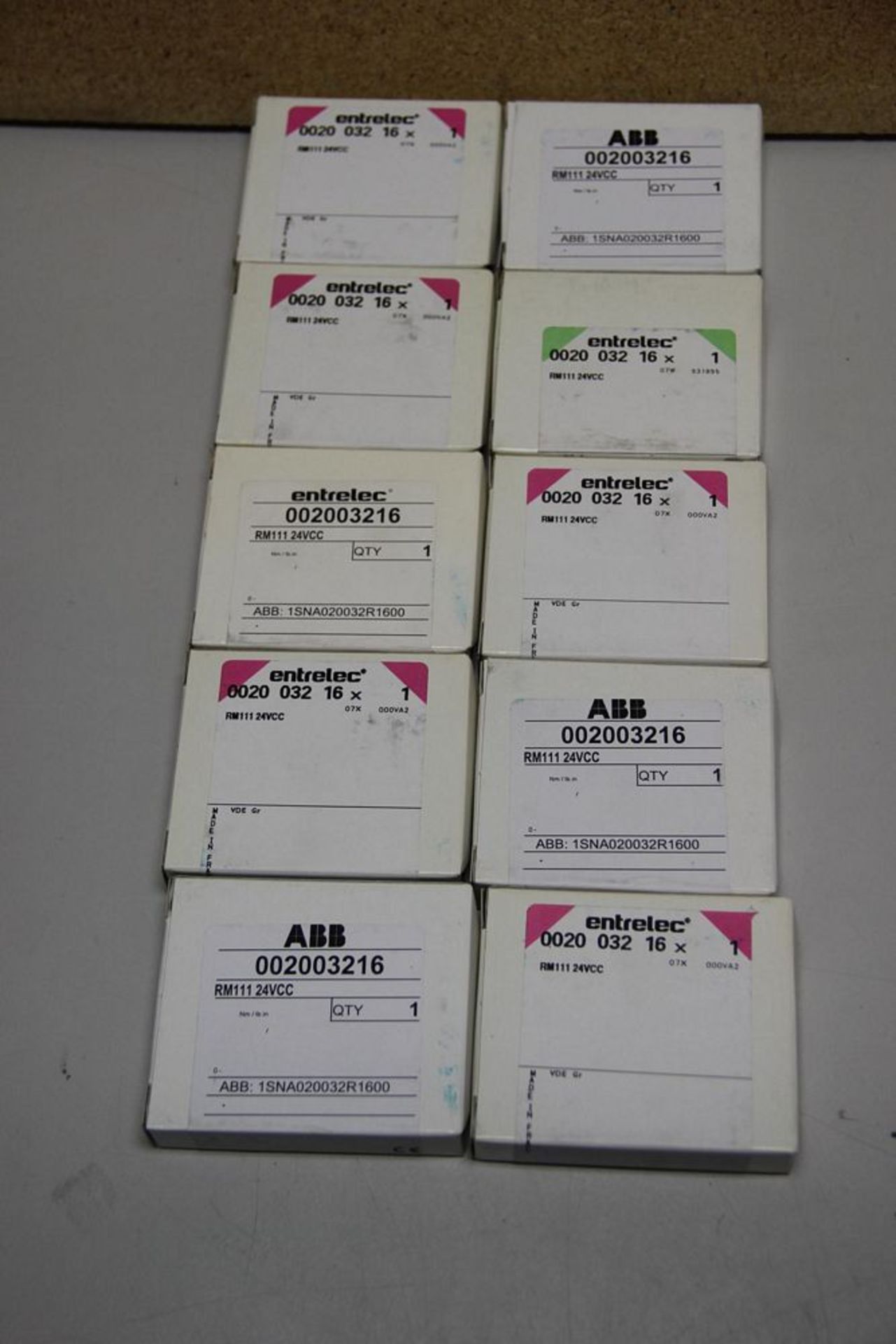LOT OF NEW ABB ENTRELEC NON-LATCHING RELAY MODULES