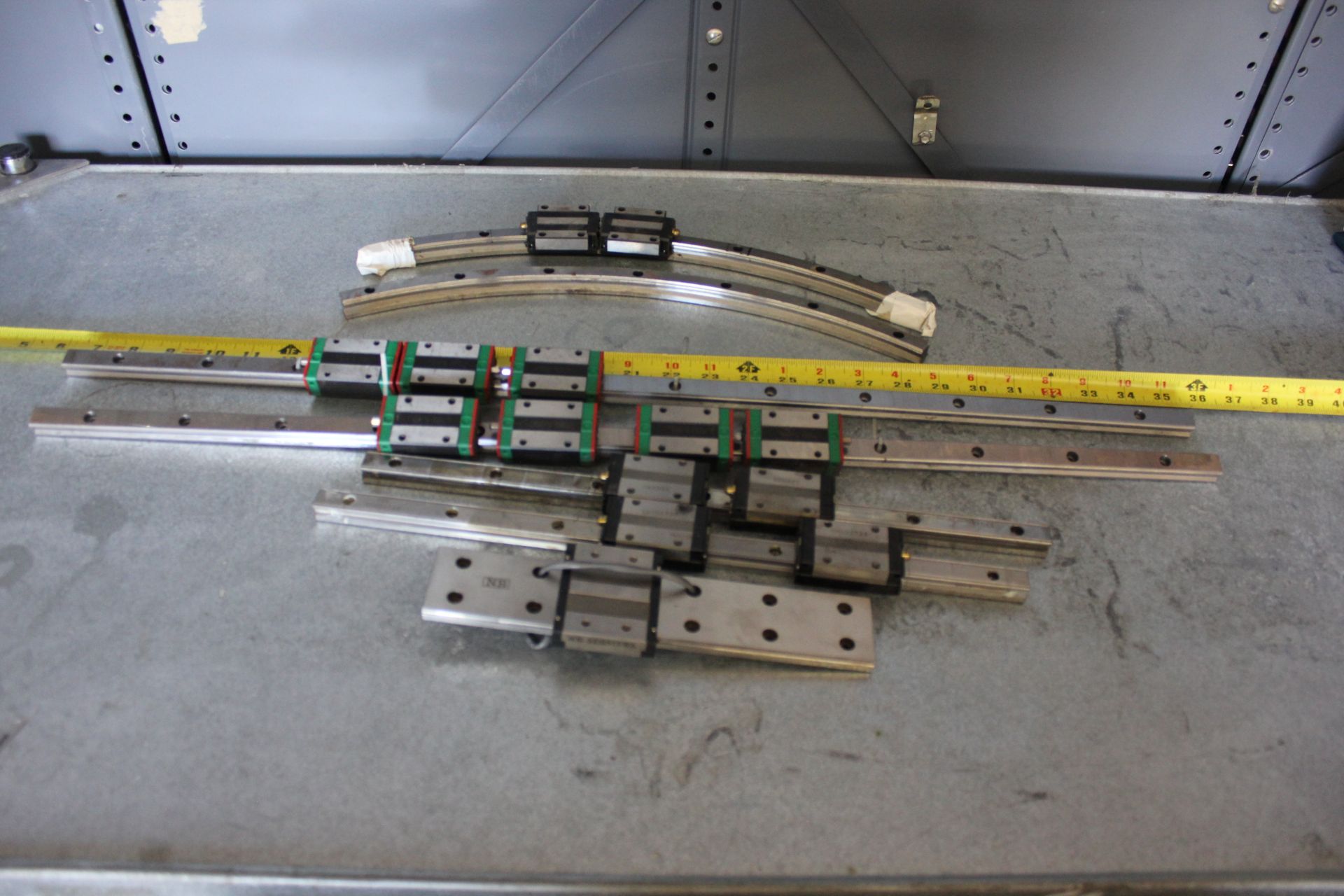 LOT OF LINEAR RAIL GUIDES WITH BEARING BLOCKS - HIWIN, THK,NB,ETC