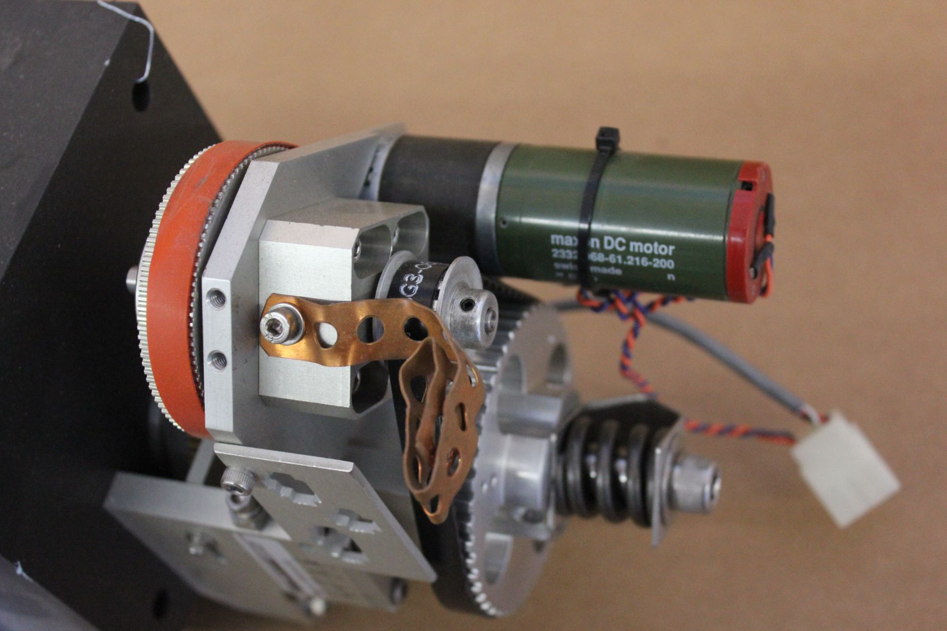 HINE DESIGN WAFER TRANSFER ROBOT ARM - Image 5 of 6