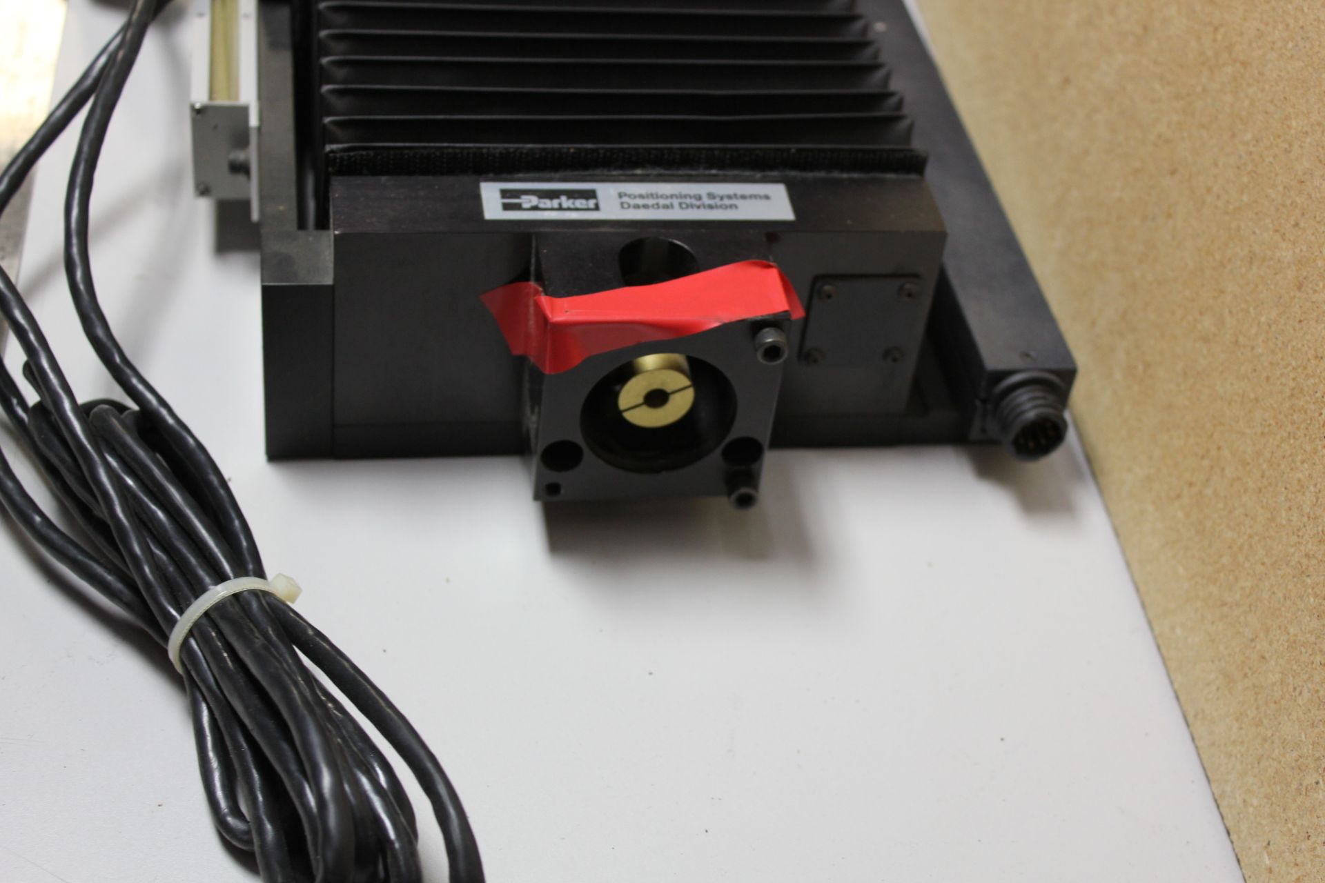 PARKER DAEDAL PRECISION LINEAR ACTUATOR WITH ENCODER - Image 4 of 7