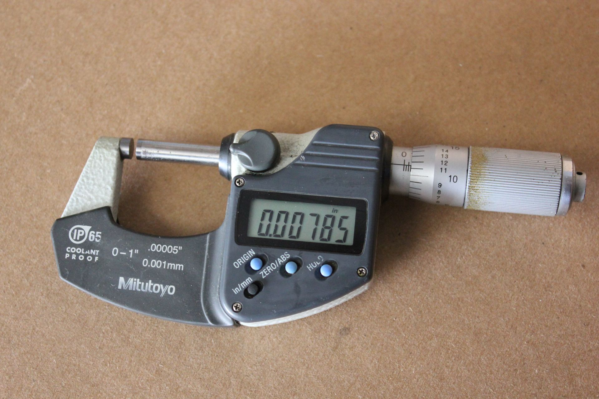 MITUTOYO DIGITAL MICROMETER - Image 2 of 3