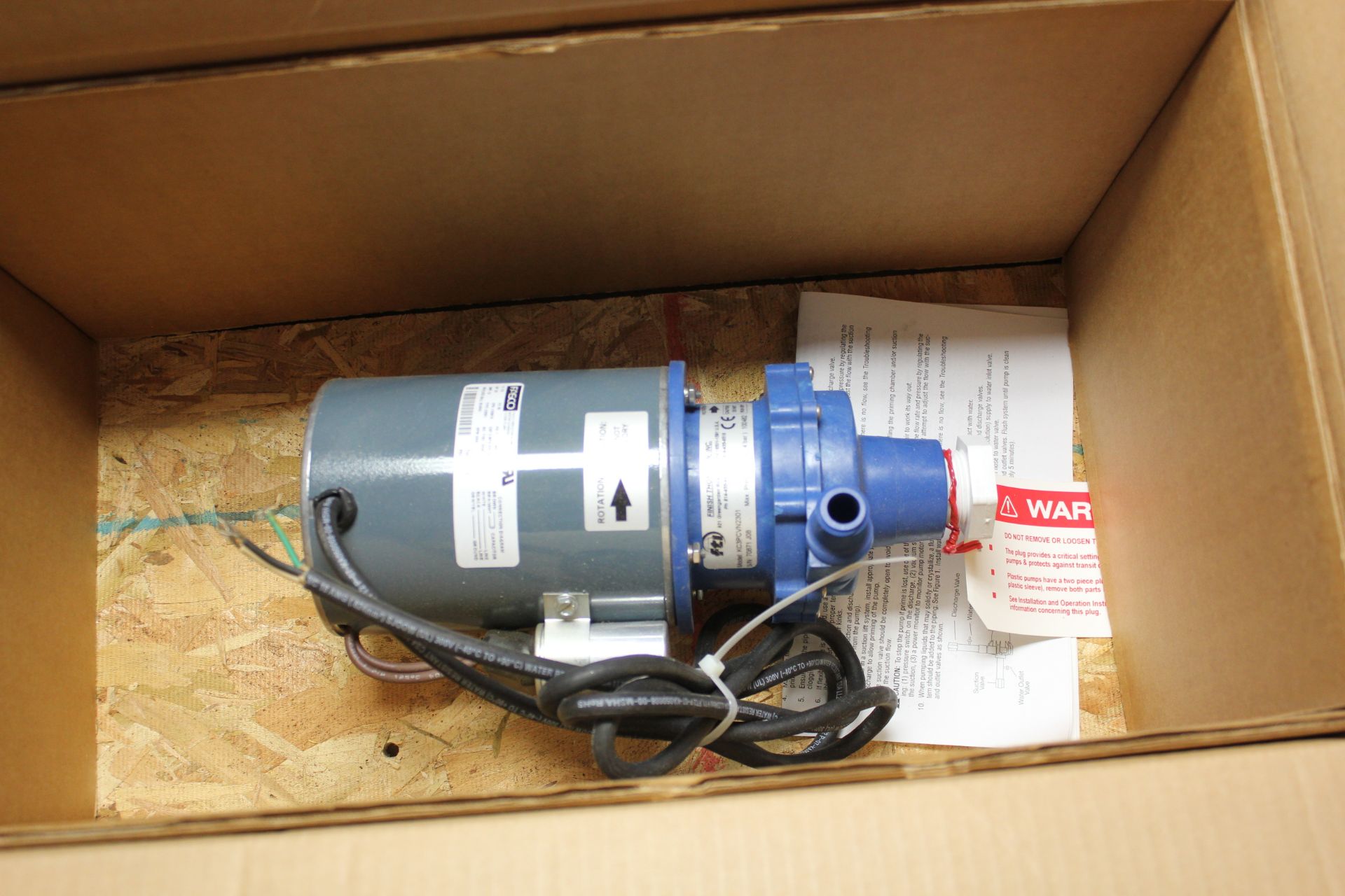 NEW FINISH THOMPSON MAGNETIC DRIVE PUMP & MOTOR - Image 2 of 6