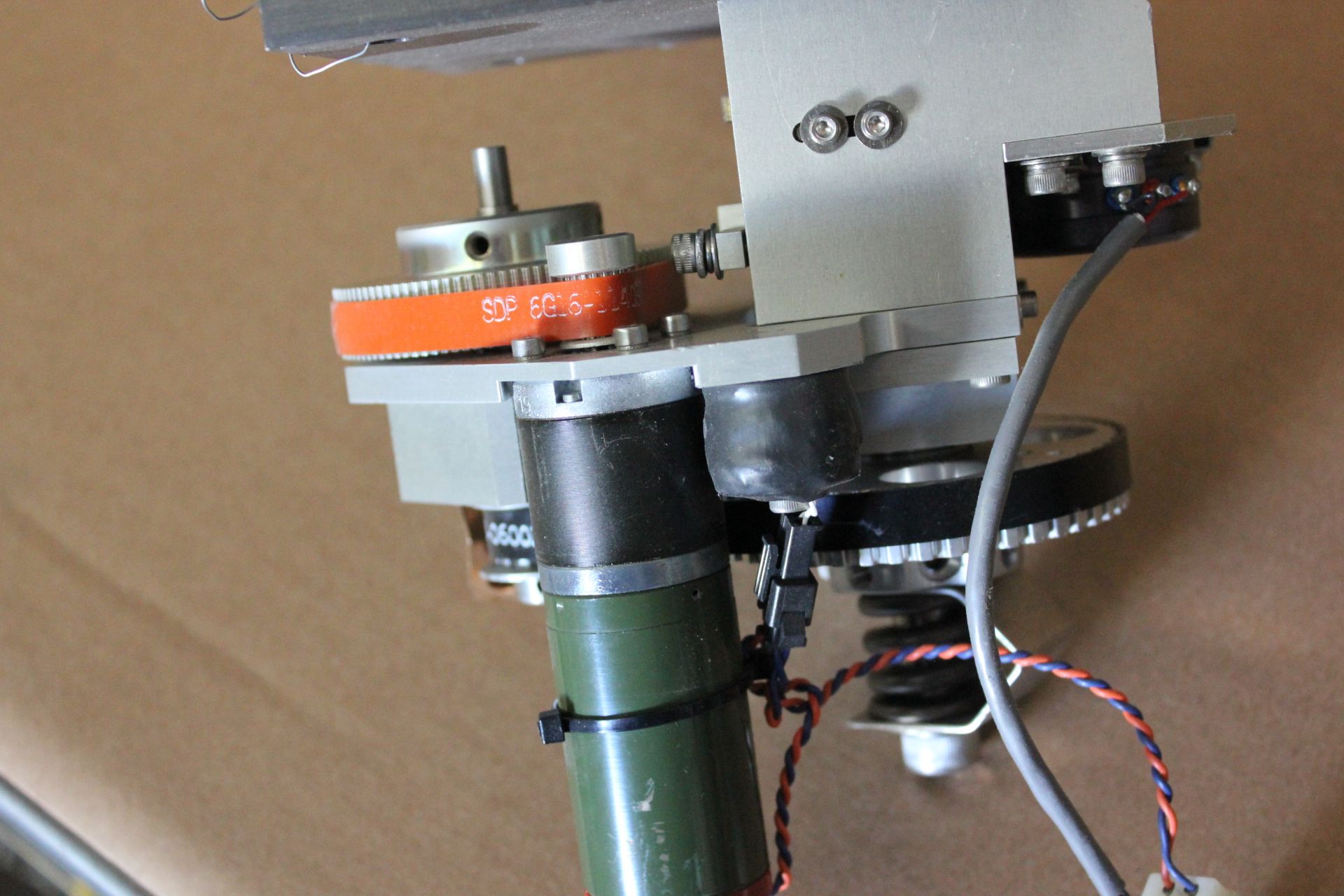 HINE DESIGN WAFER TRANSFER ROBOT ARM - Image 6 of 6