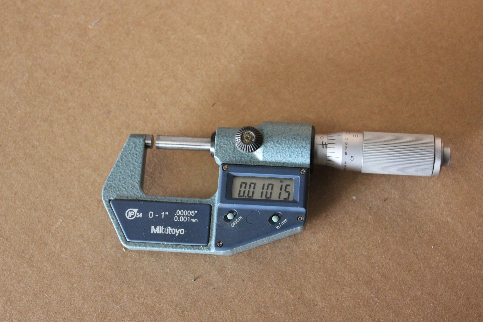 MITUTOYO DIGITAL MICROMETER - Image 2 of 3